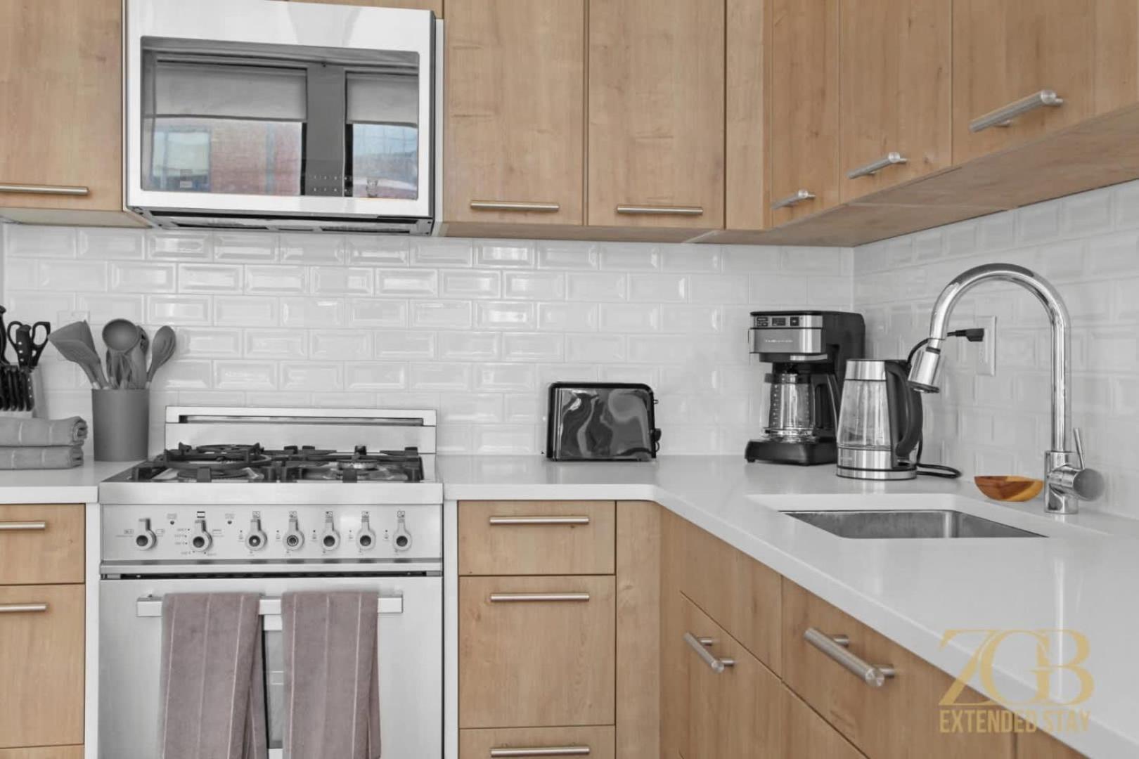 Beautifully Renovated 1 Bedroom In Prime Manhattan New York