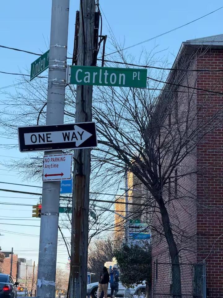 Cozy Private In Downtown Flushing New York