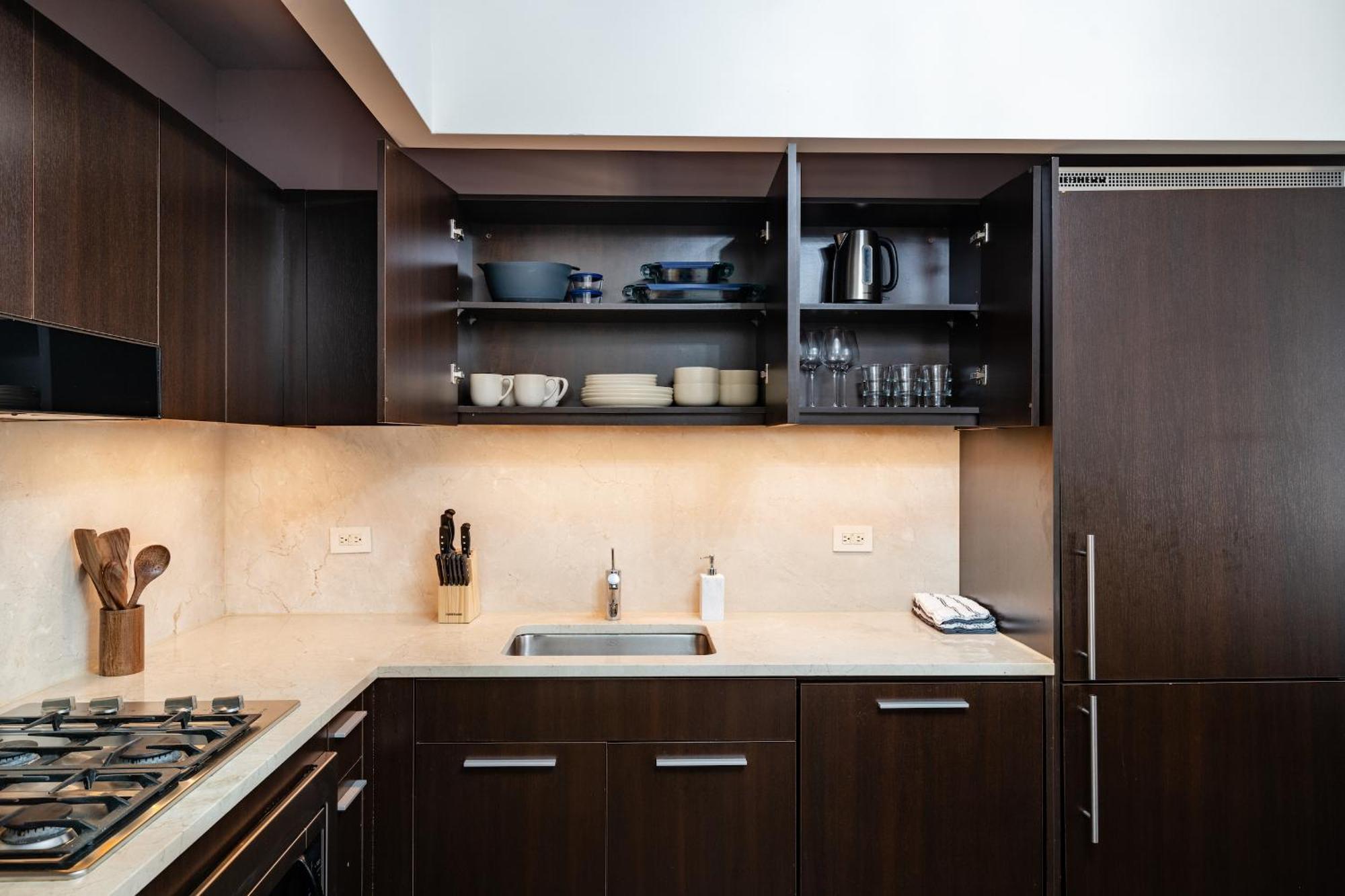 Apartment Fidi With Work Setup By Anyplace - 8827 New York