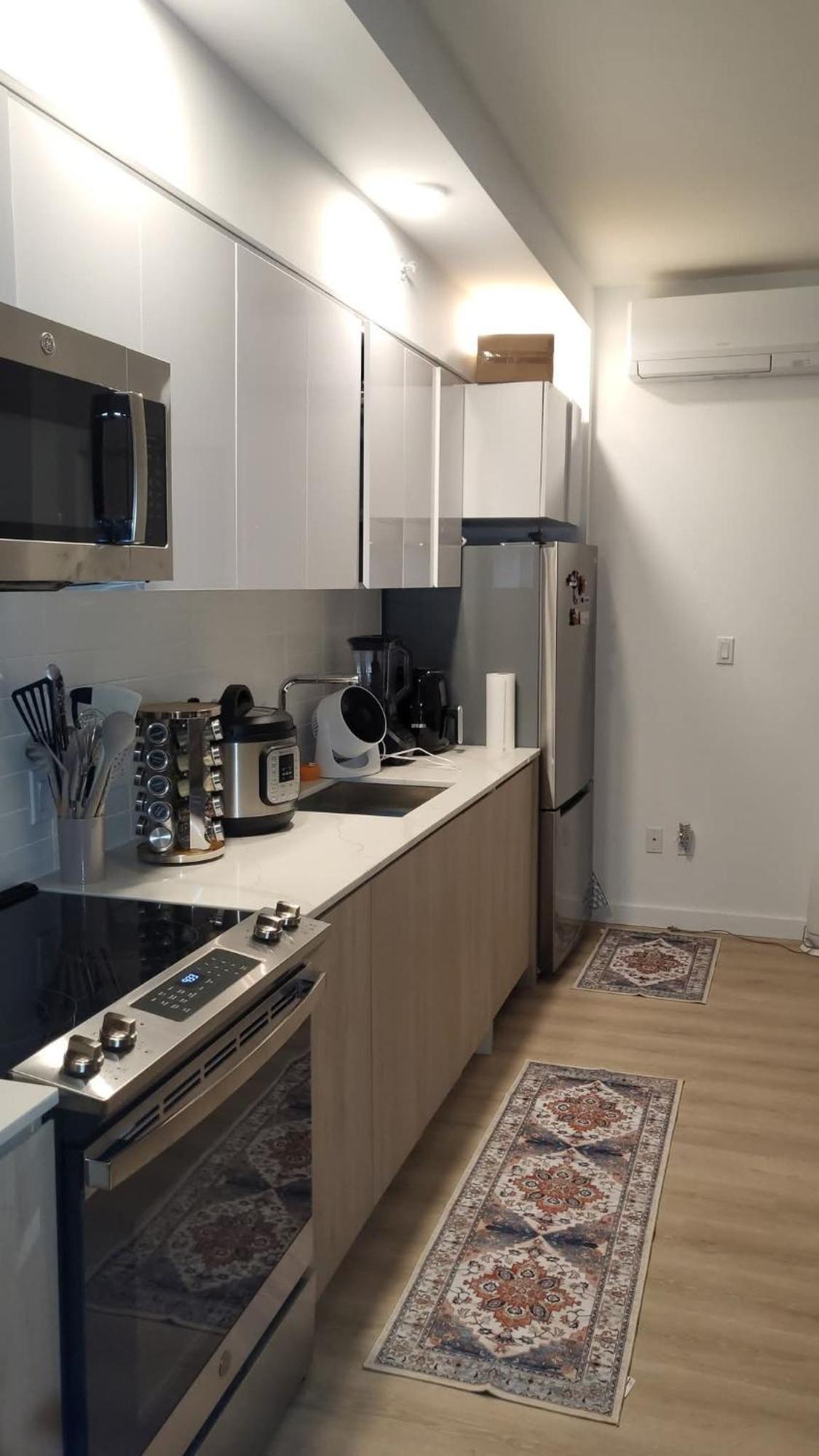 1 Bedroom In Luxury Building Apartment
