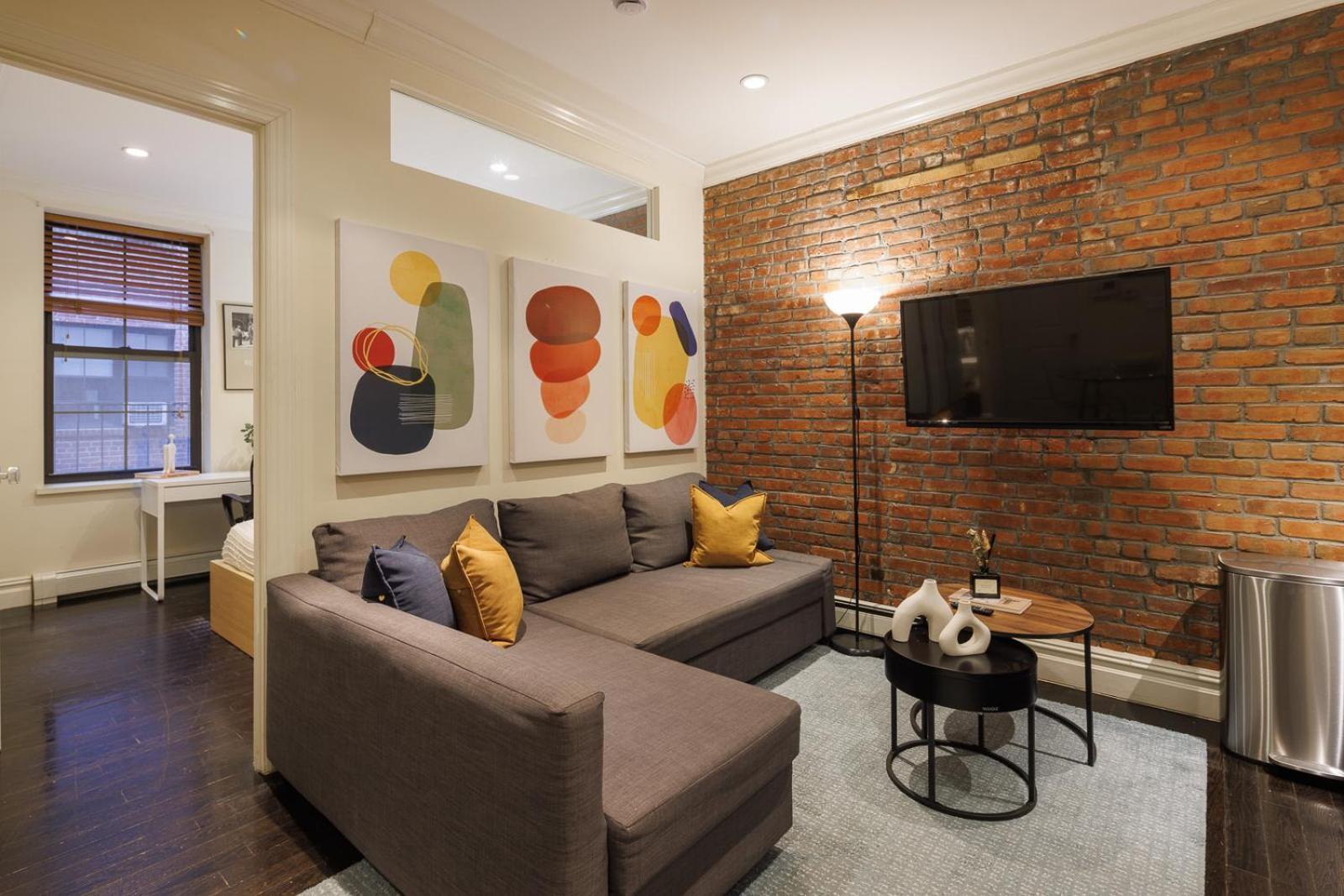 Apartment Refined & Stylish Manhattan Haven