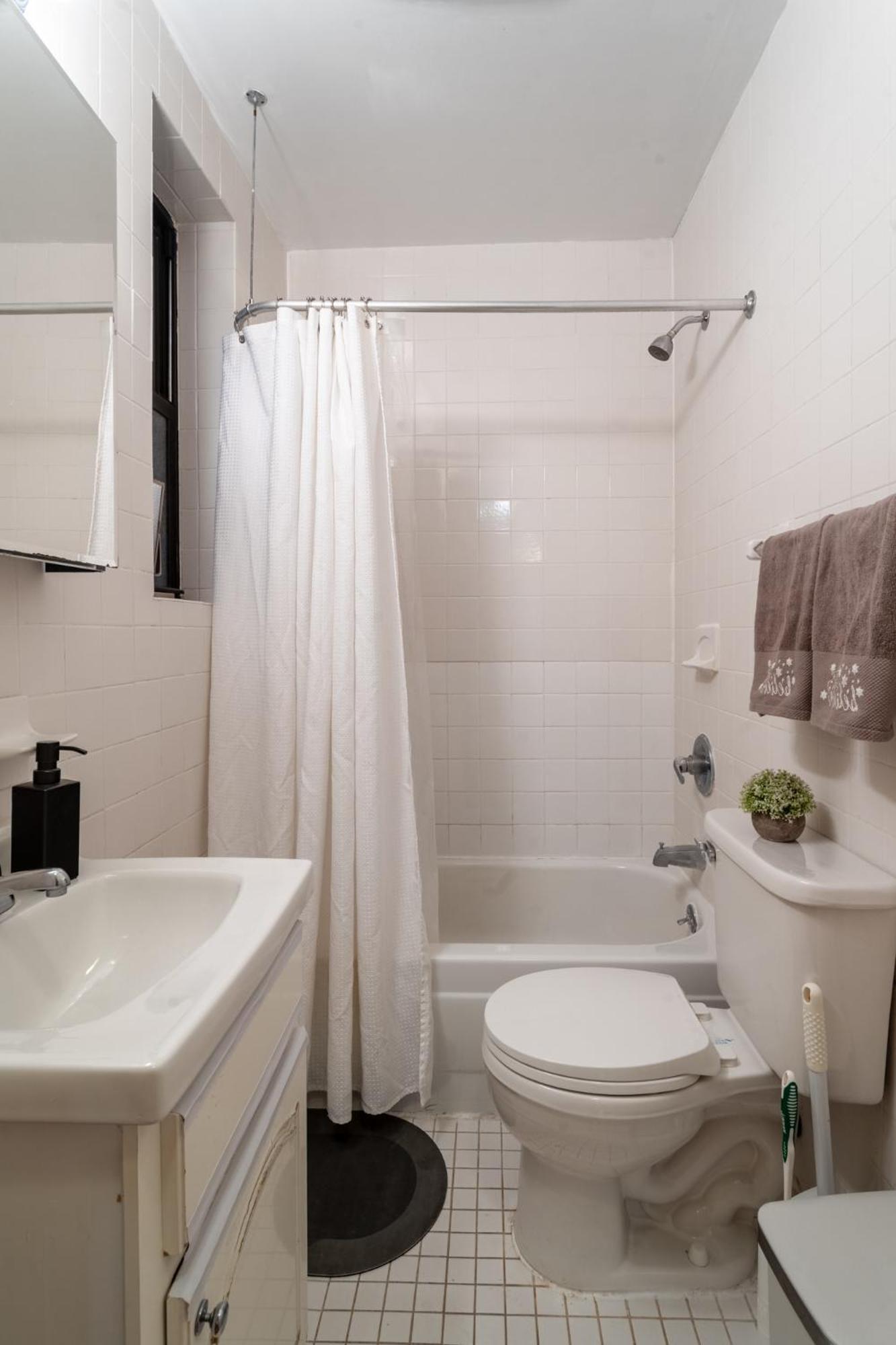 2-bedroom In Hells Kitchen - Manhattan! Apartment