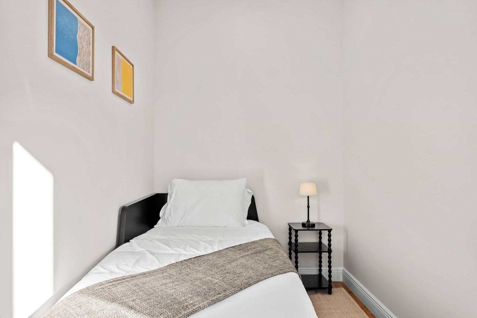 Carroll Place Ii - Bright 3br Carroll Gardens Apartment