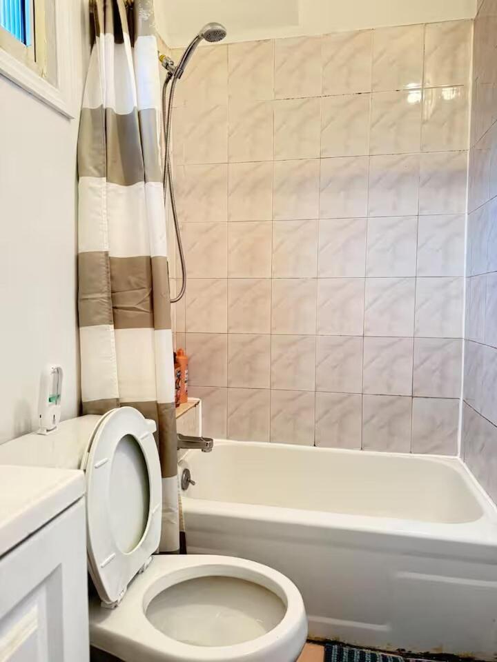 Cozy Private In Downtown Flushing Apartment New York