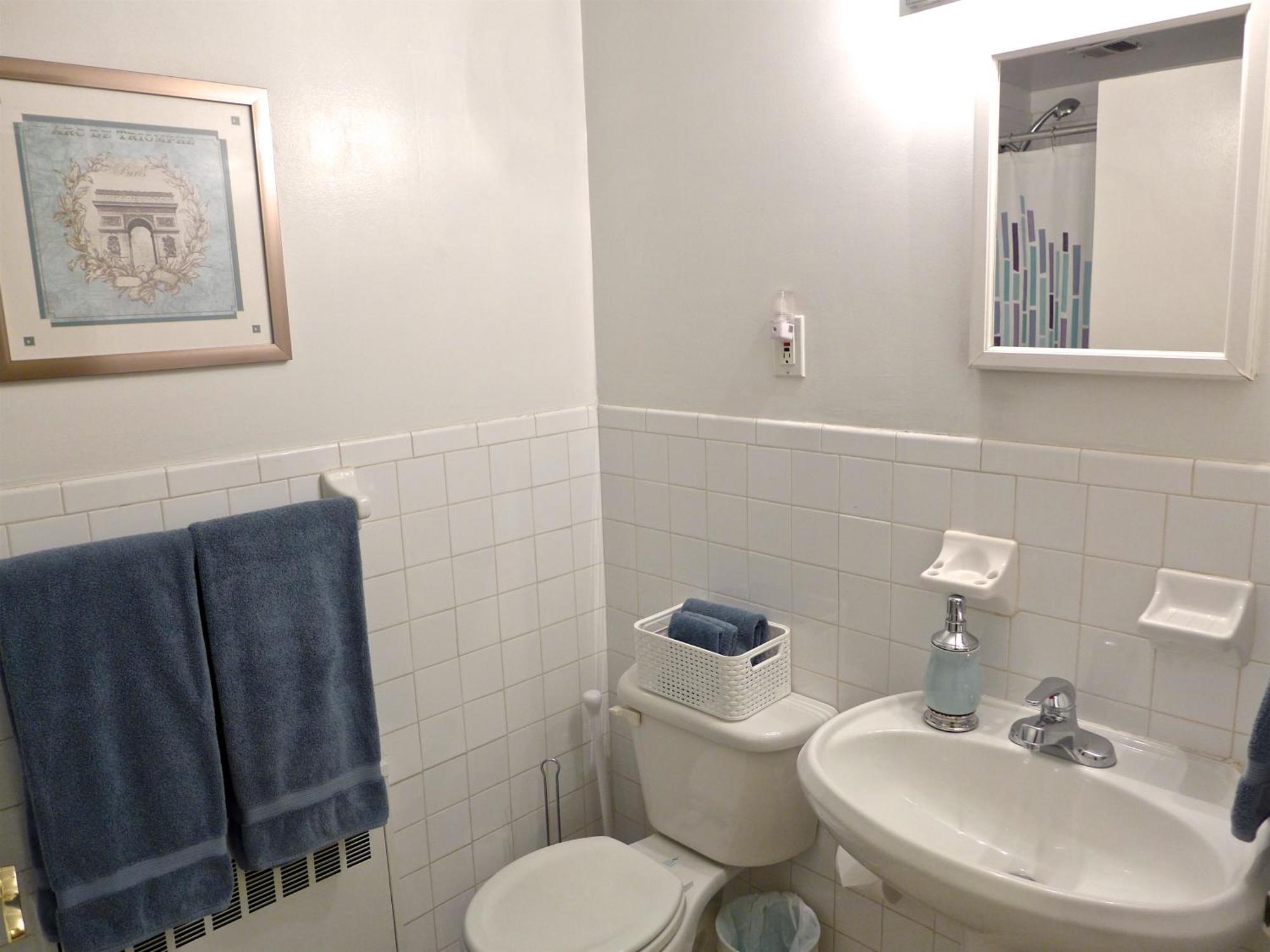 Rated 1br - Lenox 127