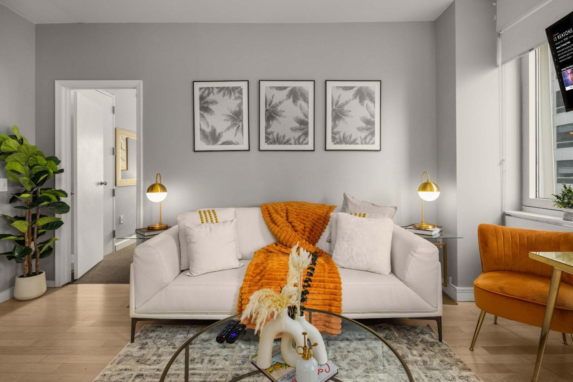 Chic Nyc Retreat Beside Broadway