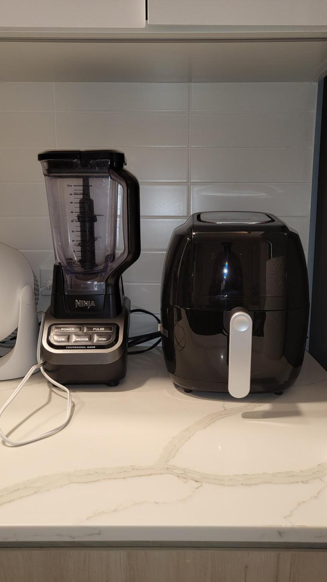 1 Bedroom In Luxury Building Apartment *