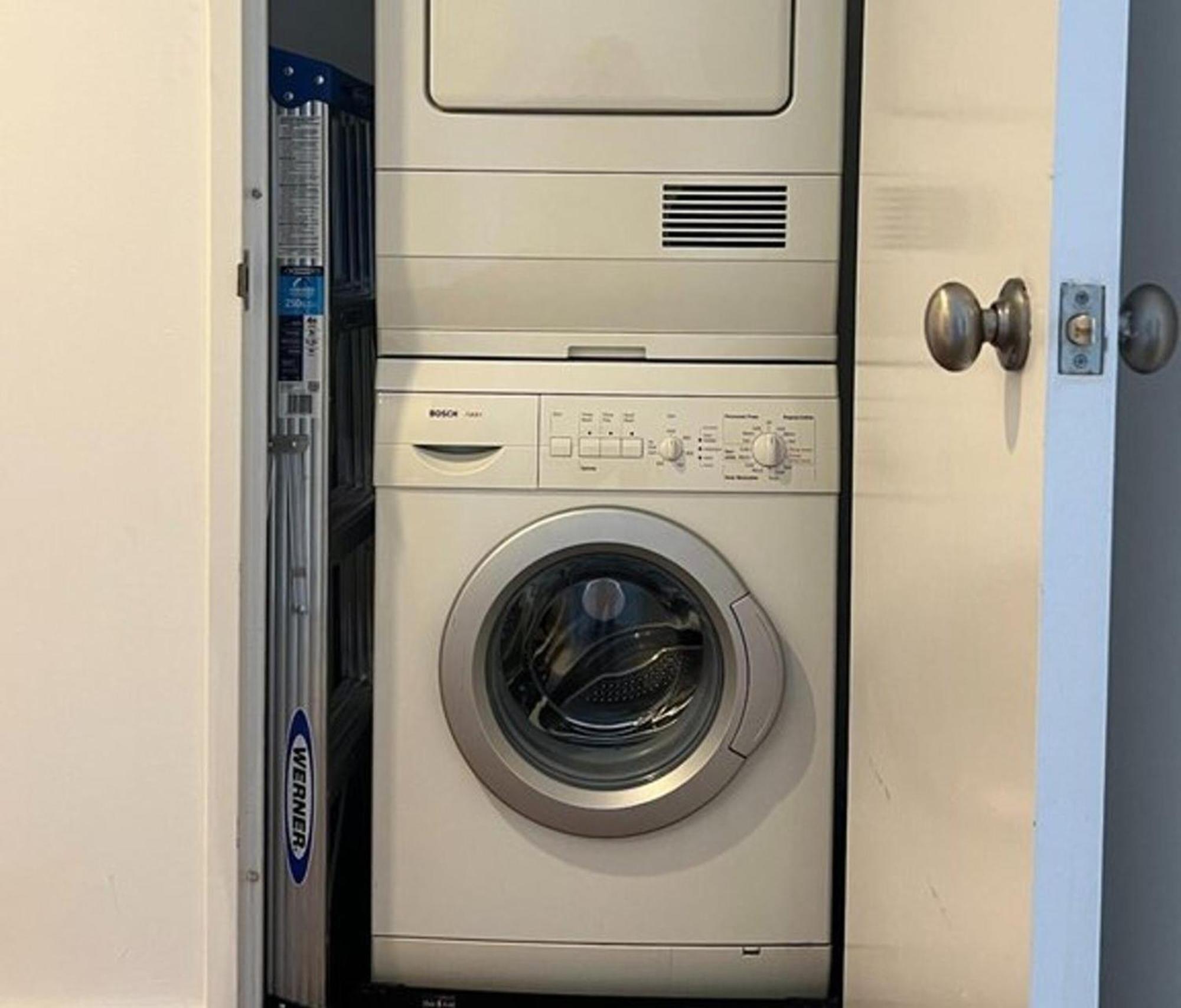 Apartment 1600 Broadway