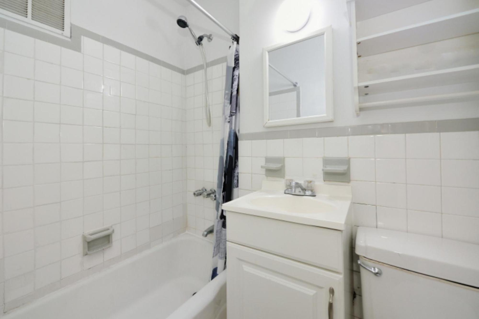 Apartment Spacious 3 Bedroom In Prime Location Of Nyc *