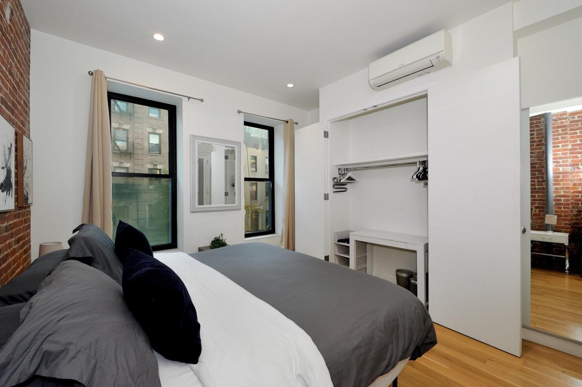 Time Square Vicinity- Luxury 2br 2ba Nyc Apartment