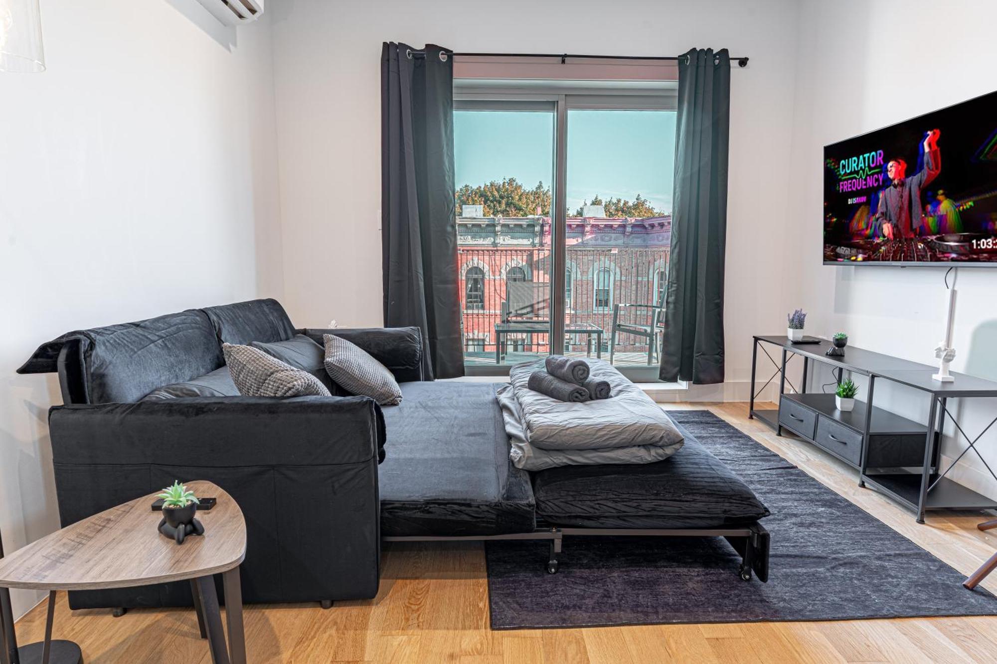 Bushwick Industrial1br With Balcony Apartment New York