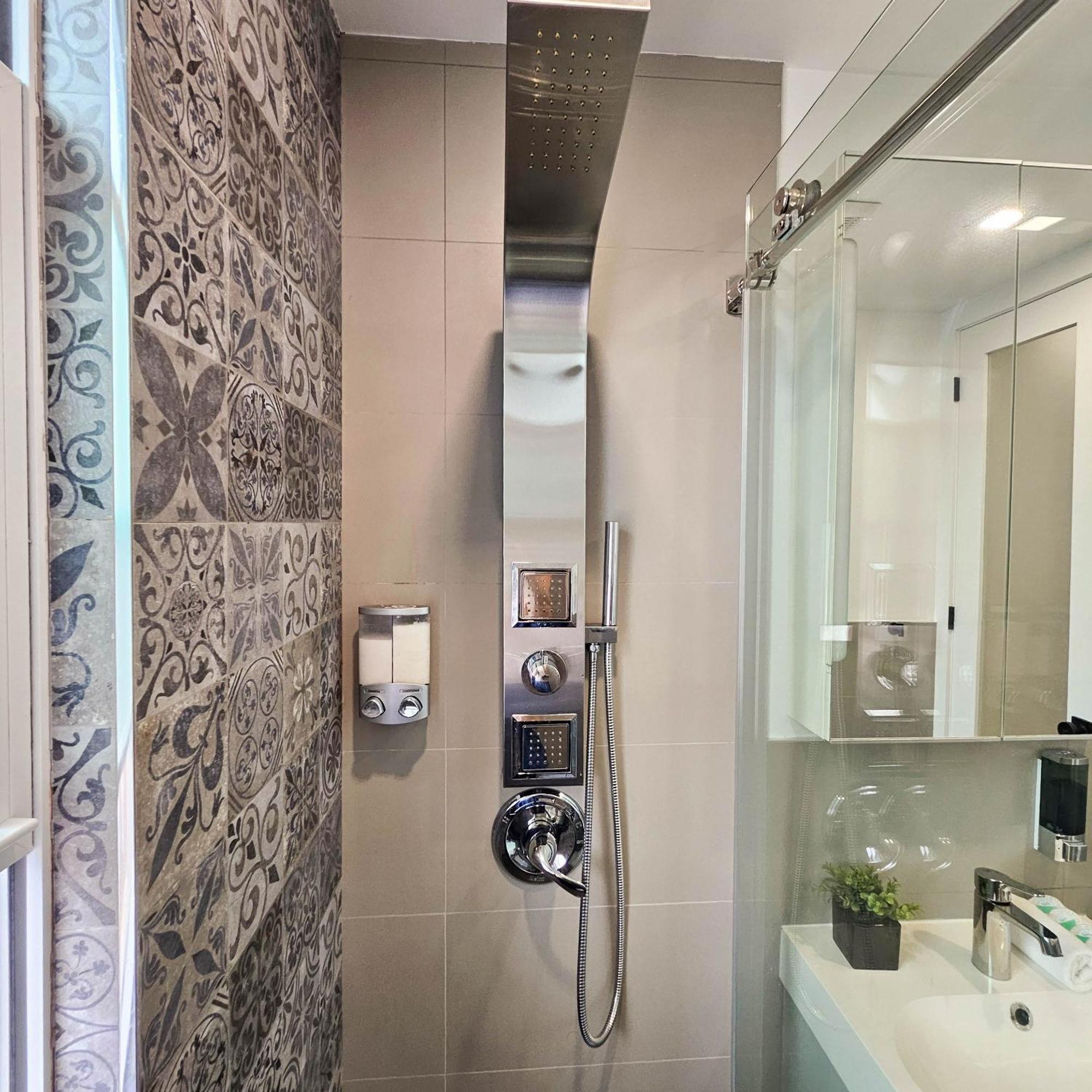 Apartment Bright Modern 2-bedroom - Prime Astorioa - Near Subway