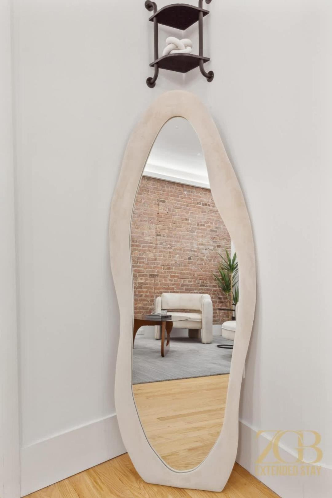 Spacious 1-bedroom Retreat Near Park Apartment