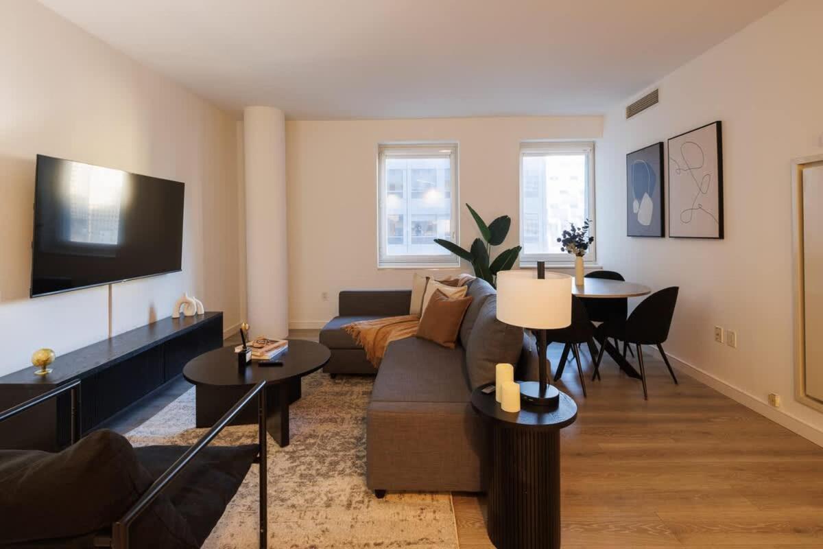 Elegant Nyc Haven Walk To Broadway *