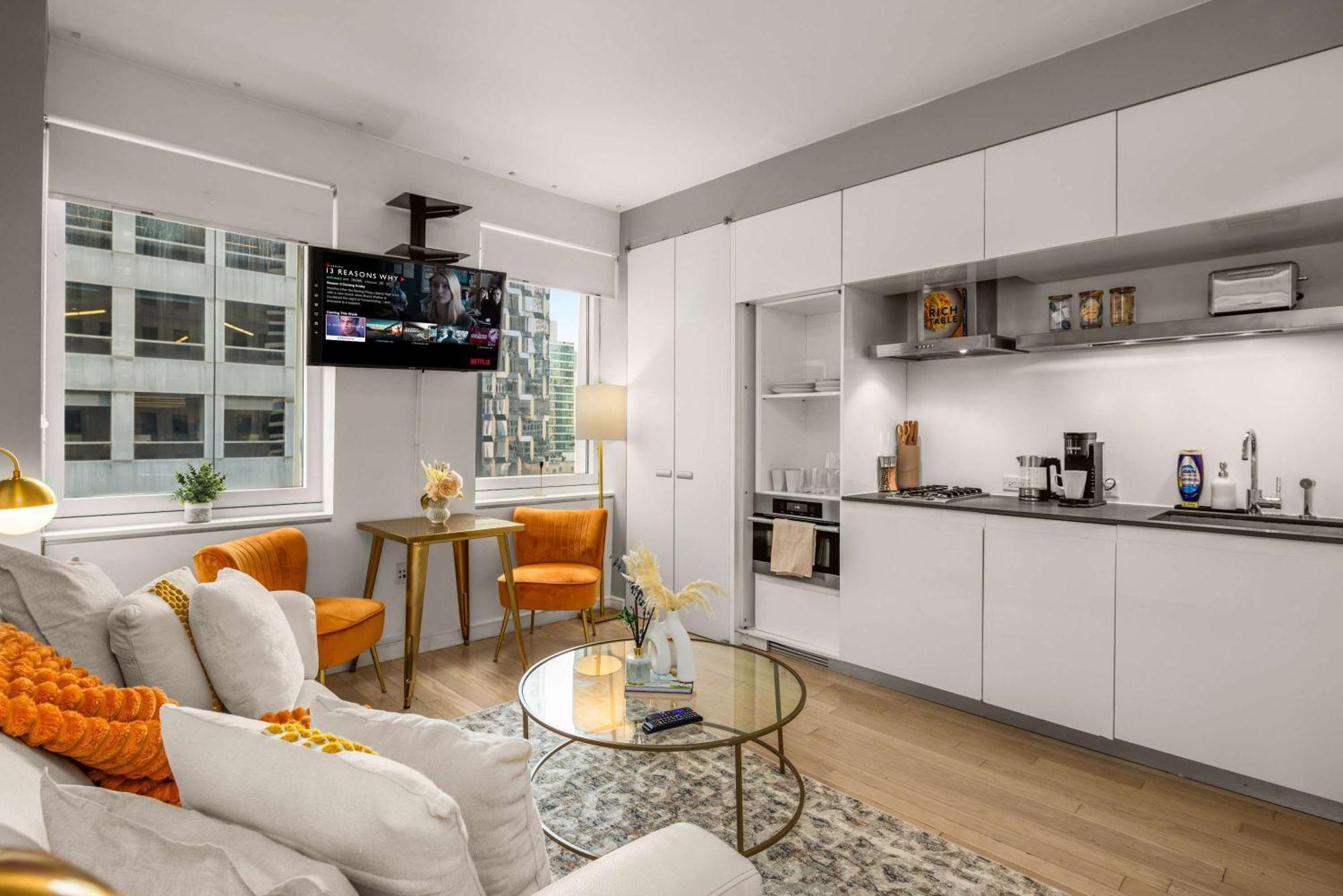 Chic Nyc Retreat Beside Broadway New York