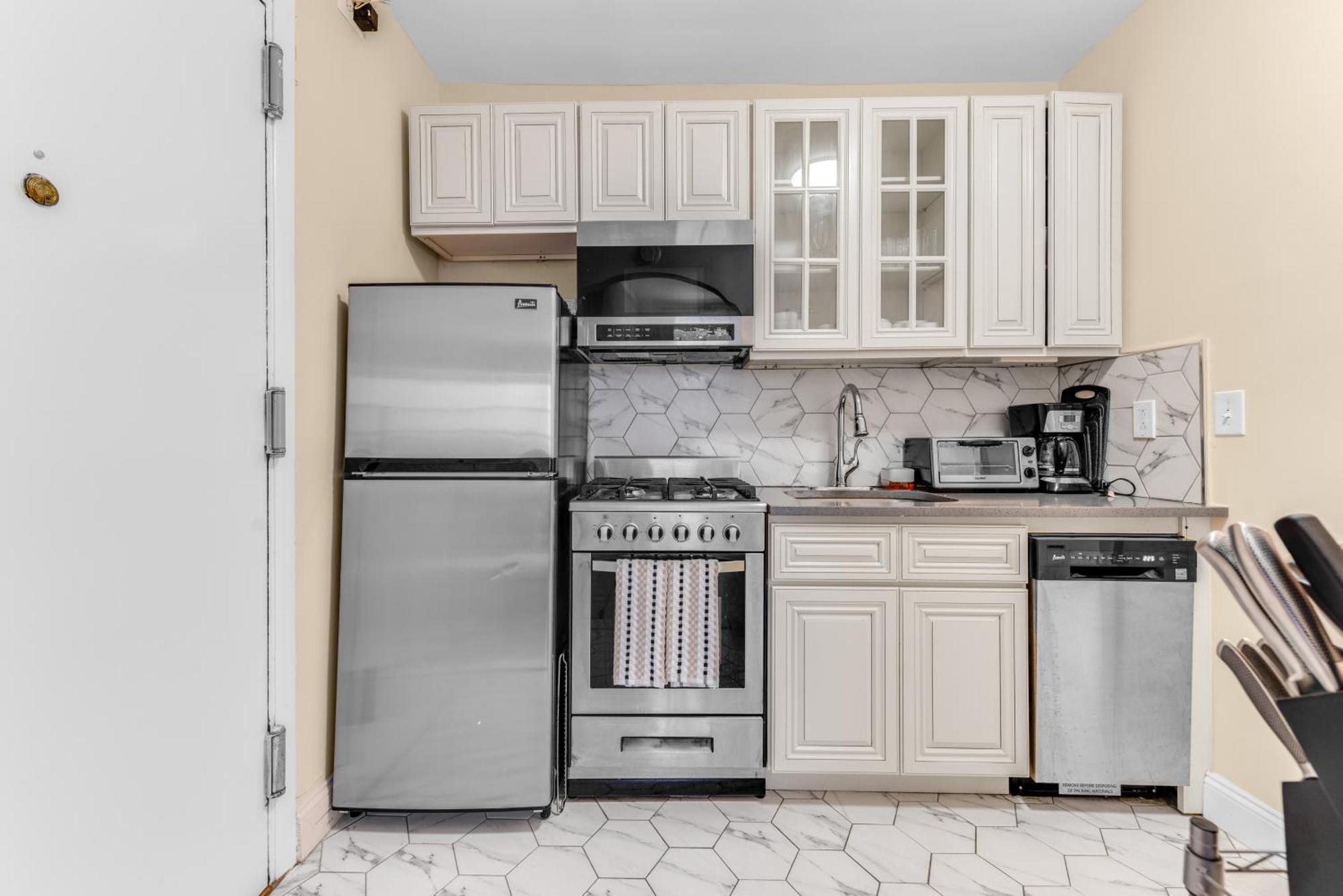 Brooklyn Heights 2br Secret Retreat Apartment