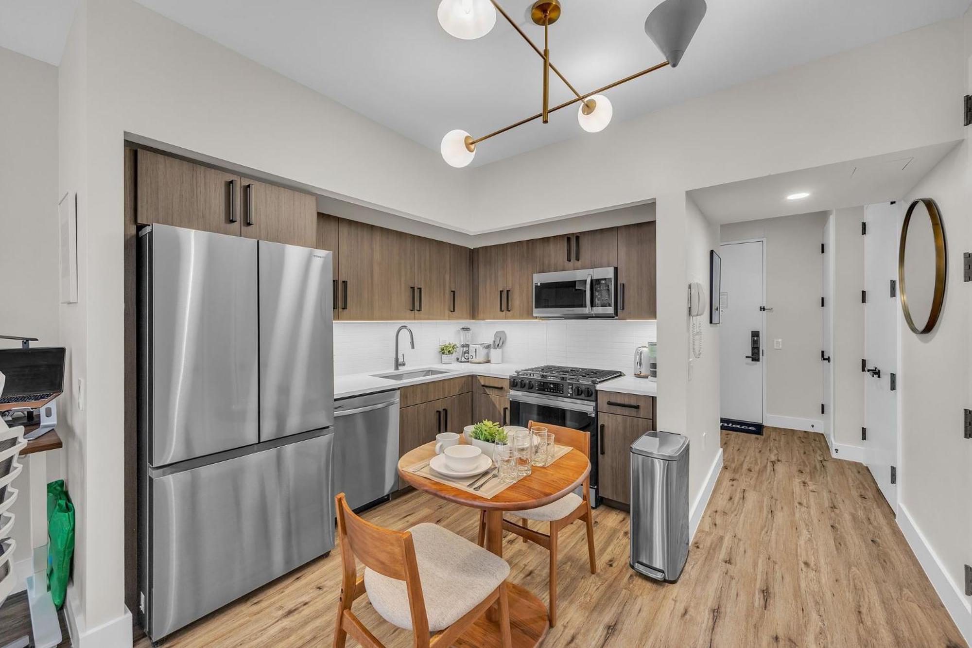 Fidi W Work Setup By Anyplace - 11679 New York