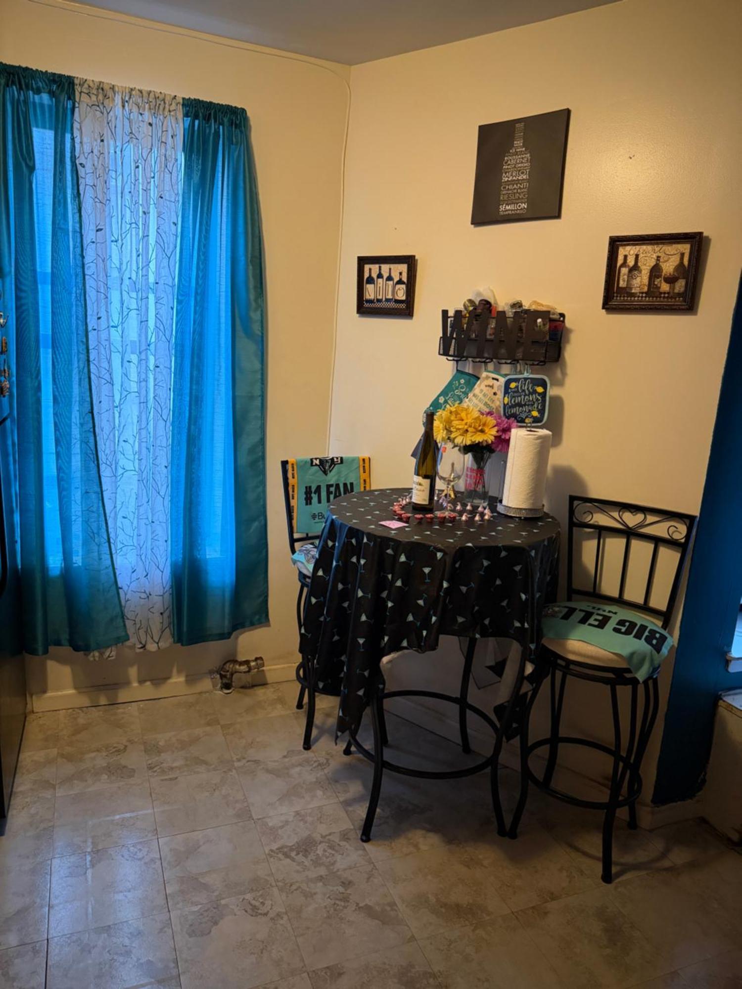 Cozy 2 Bedroom In Thriving Crown Heights Area