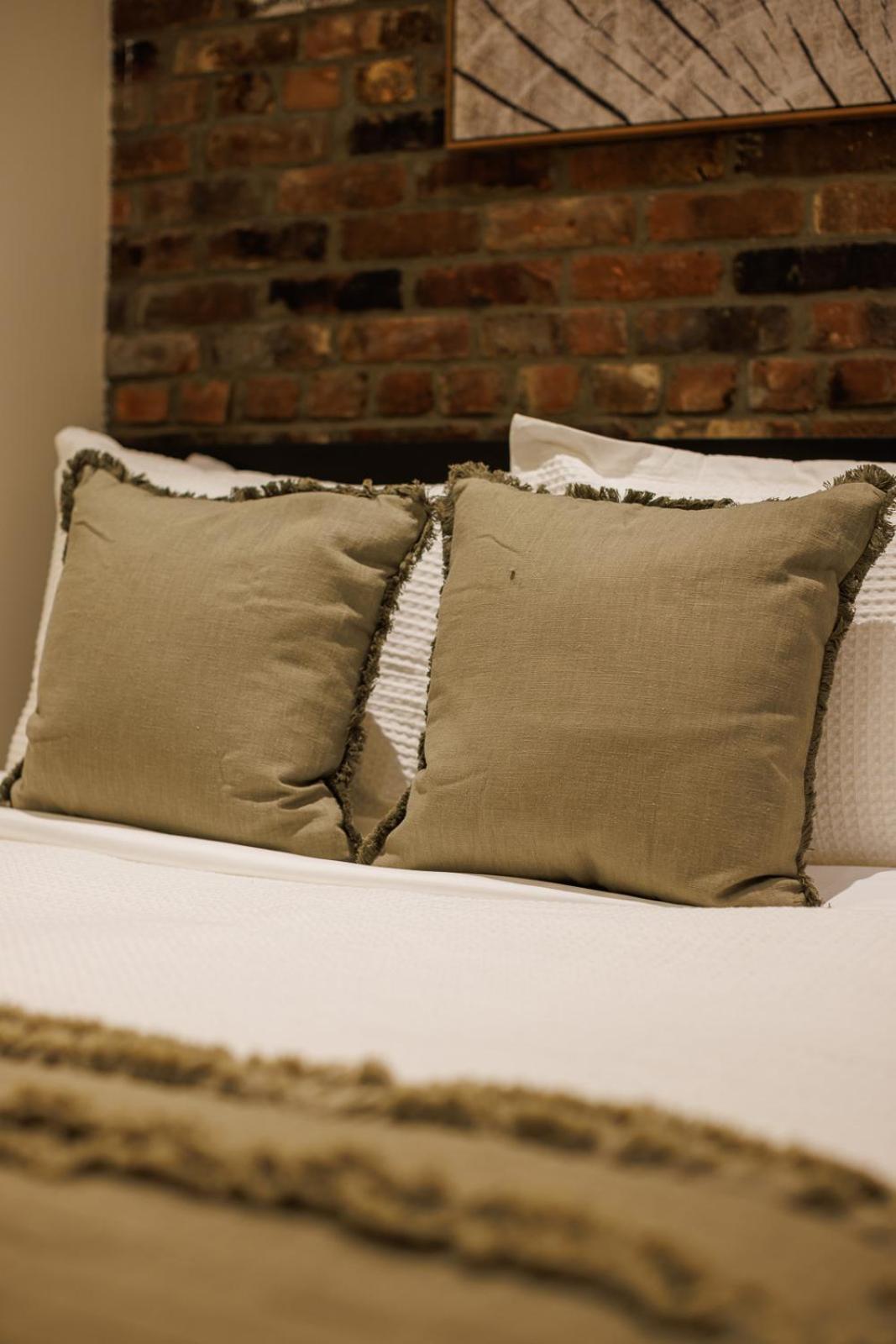 Apartment Refined & Stylish Manhattan Haven