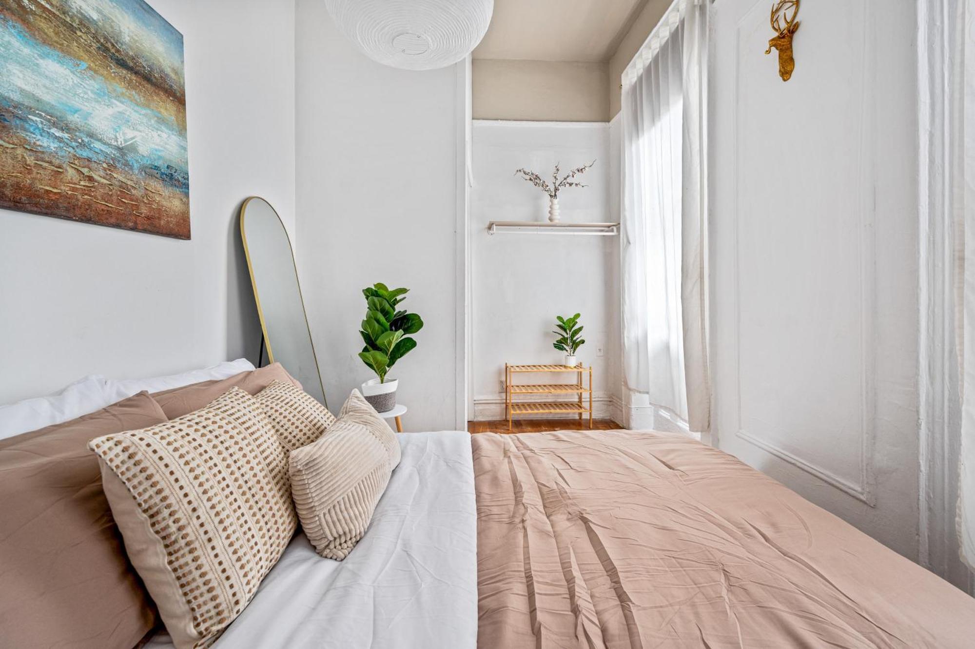 Apartment Bright And Beautiful 3 Bedroom Midtown West