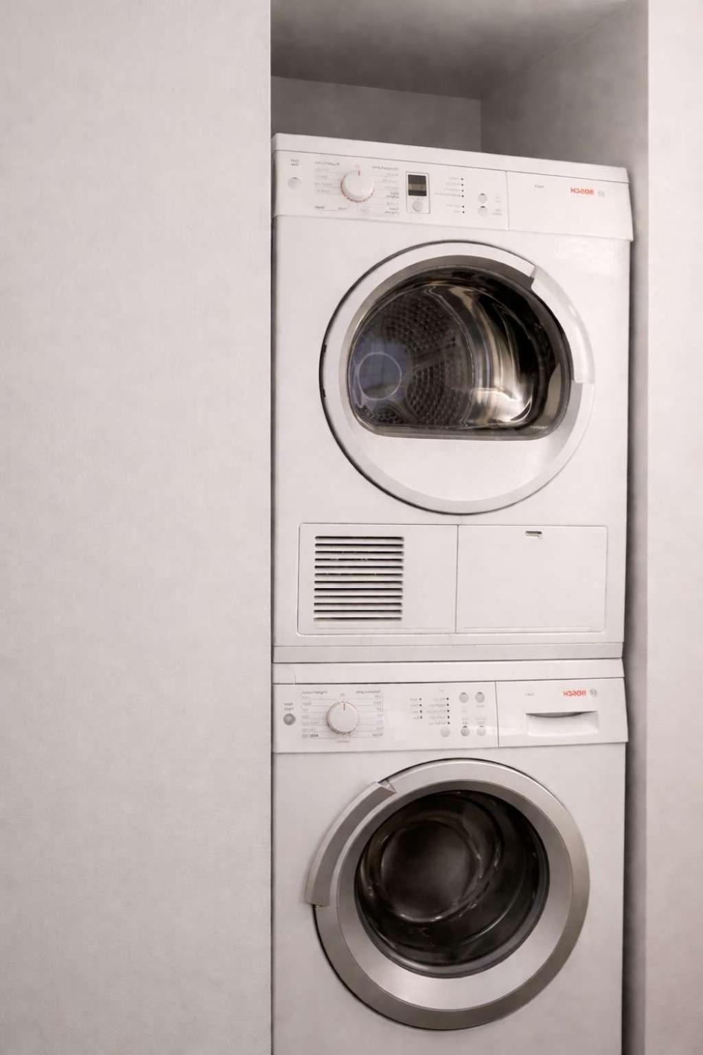 Hip Nyc Hideaway In Lively East Village Apartment New York