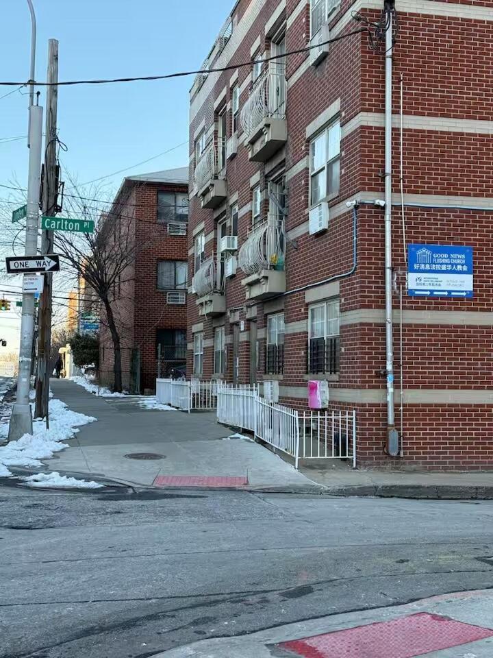 Cozy Private In Downtown Flushing Apartment New York