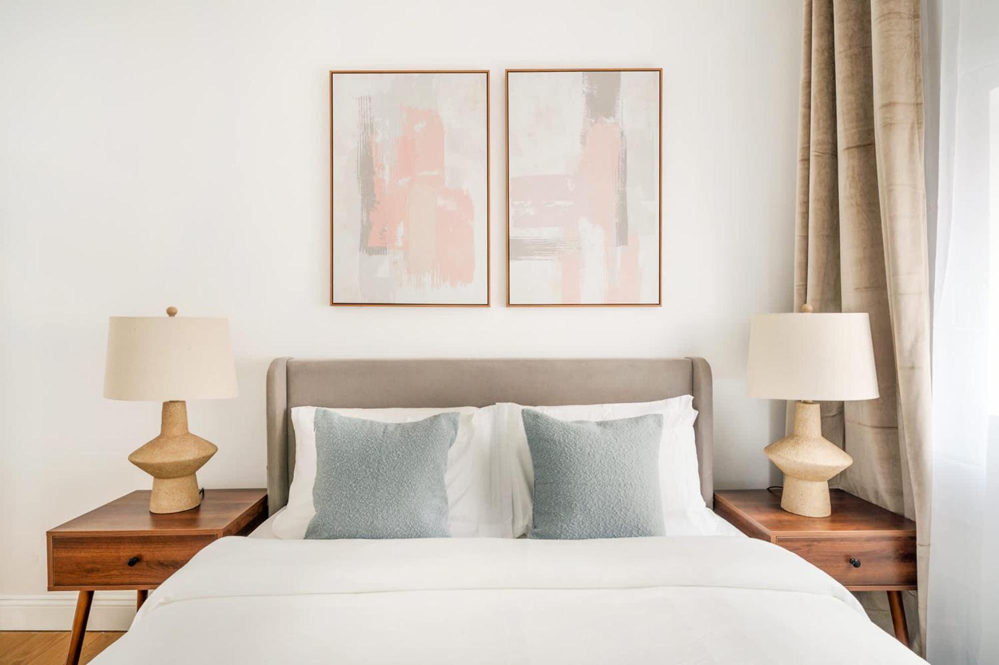 26a-2 Spacious Brand New Fully Furnished 2-bedroom In Prime Murray Hill Move-in Ready Apartment *