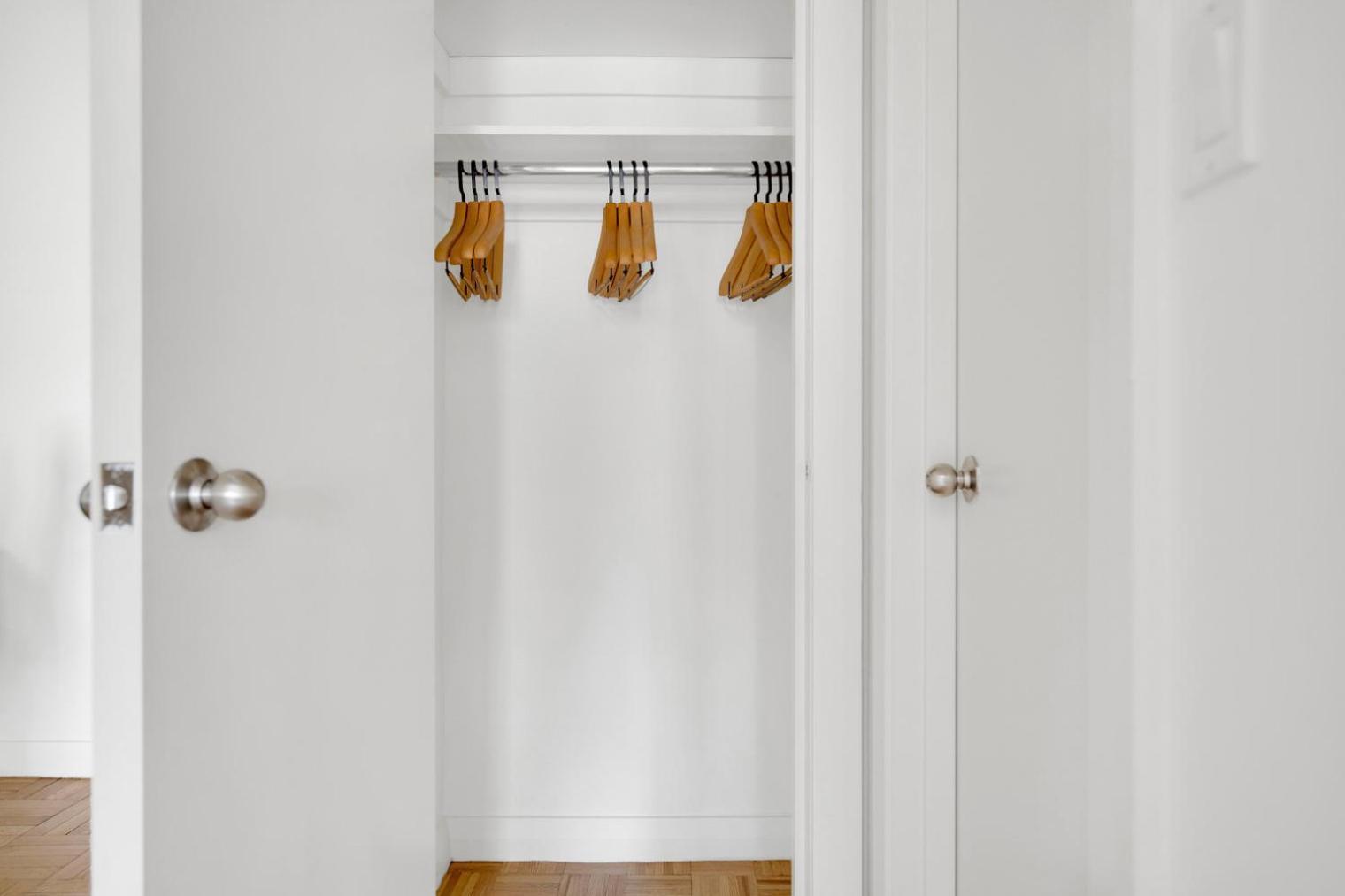 Midtown 1br W Gym Doorman Nr Grand Nyc-746 Apartment