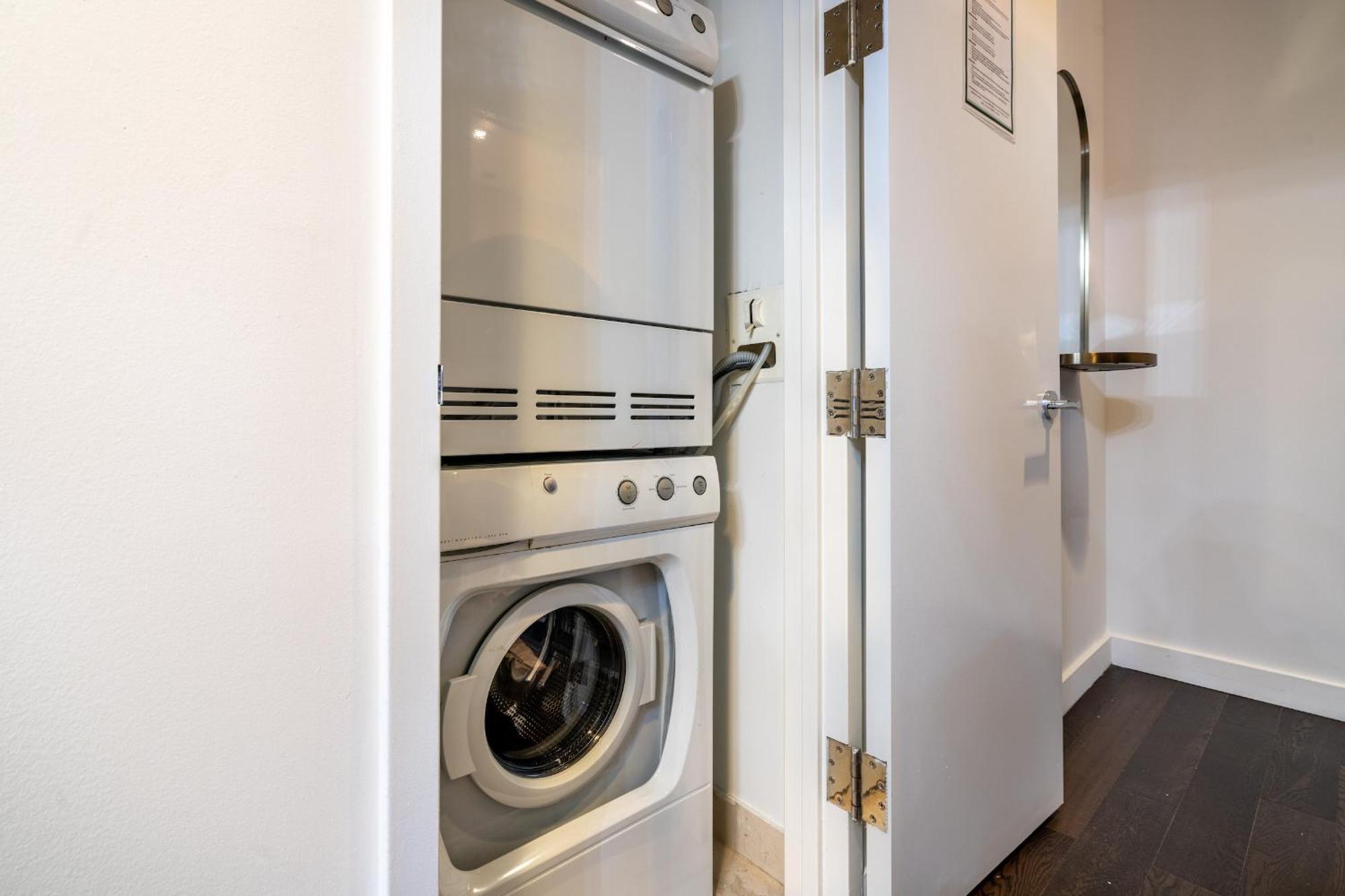 Fidi With Work Setup By Anyplace - 8827 New York