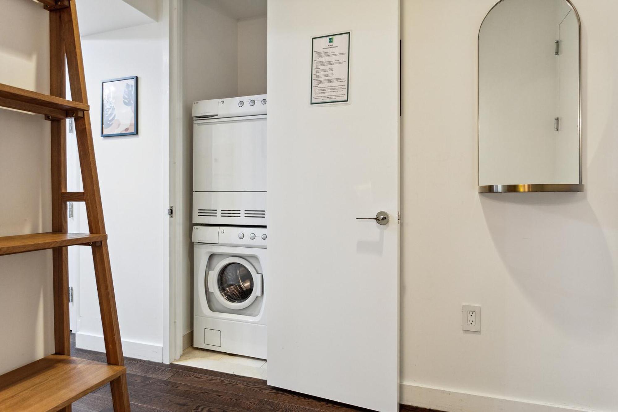 Fidi With Work Setup By Anyplace - 8827 *