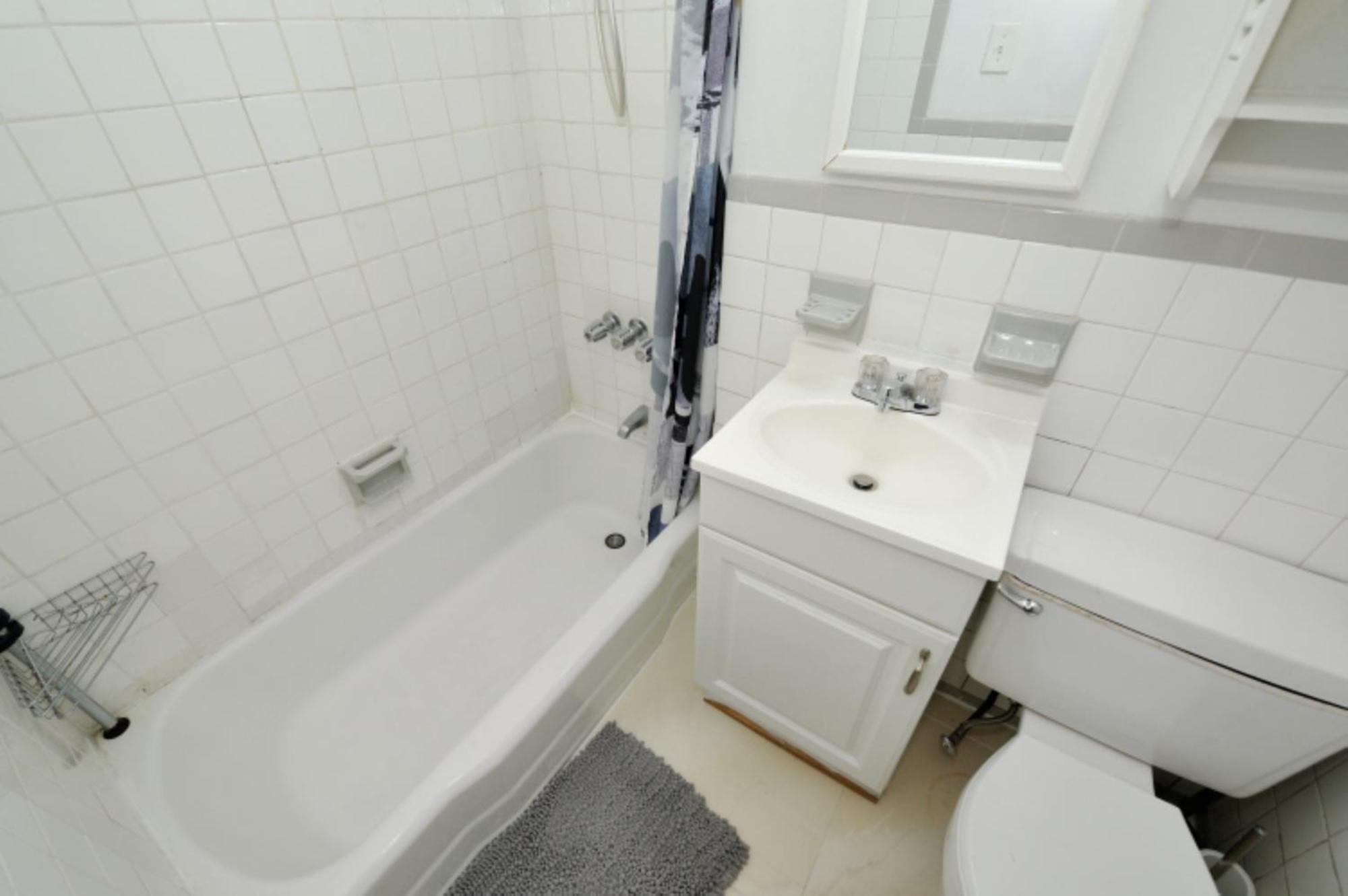 Apartment Spacious 3 Bedroom In Prime Location Of Nyc New York