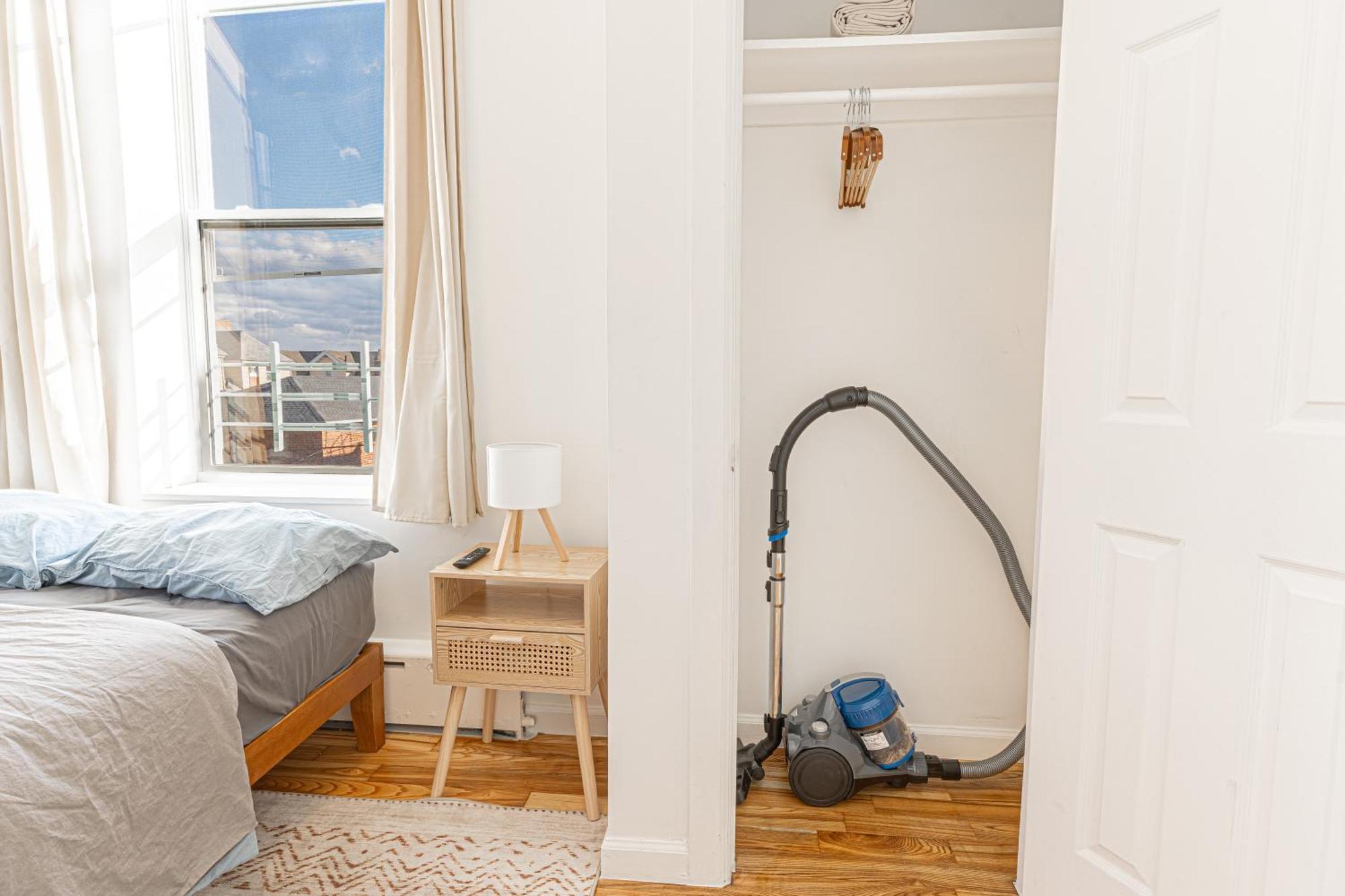 Cozy 2br Retreat - Near Lga & Subway With W&d Apartment New York