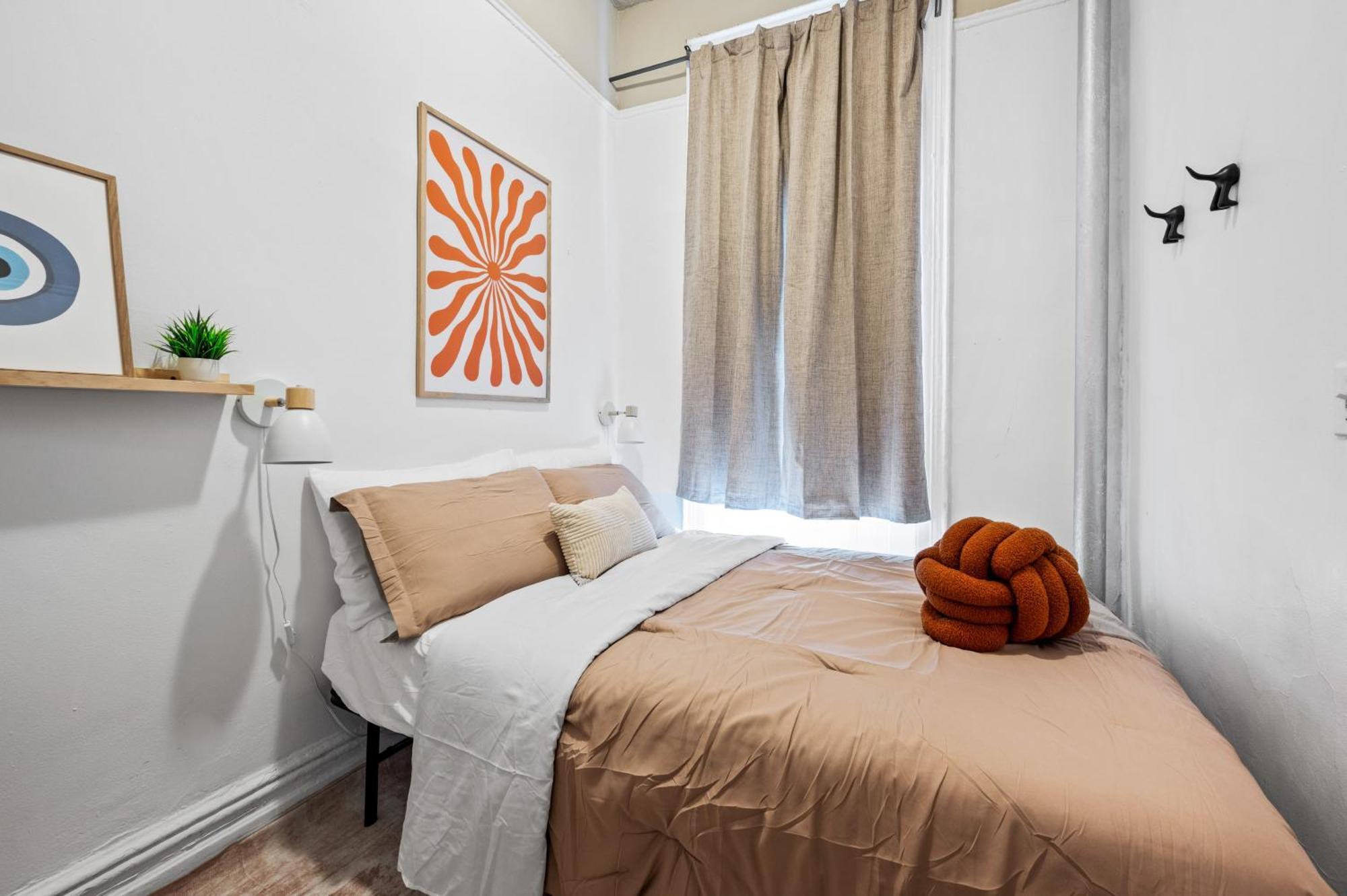 Bright And Beautiful 3 Bedroom Midtown West New York