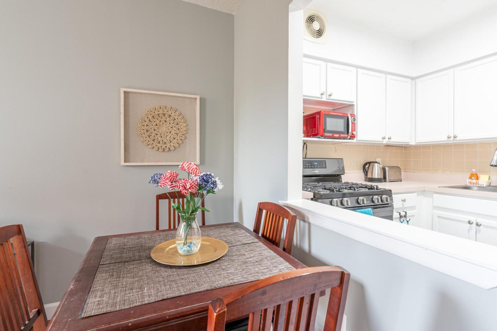 Apartment Stunning 3 Bed Fully Furnished