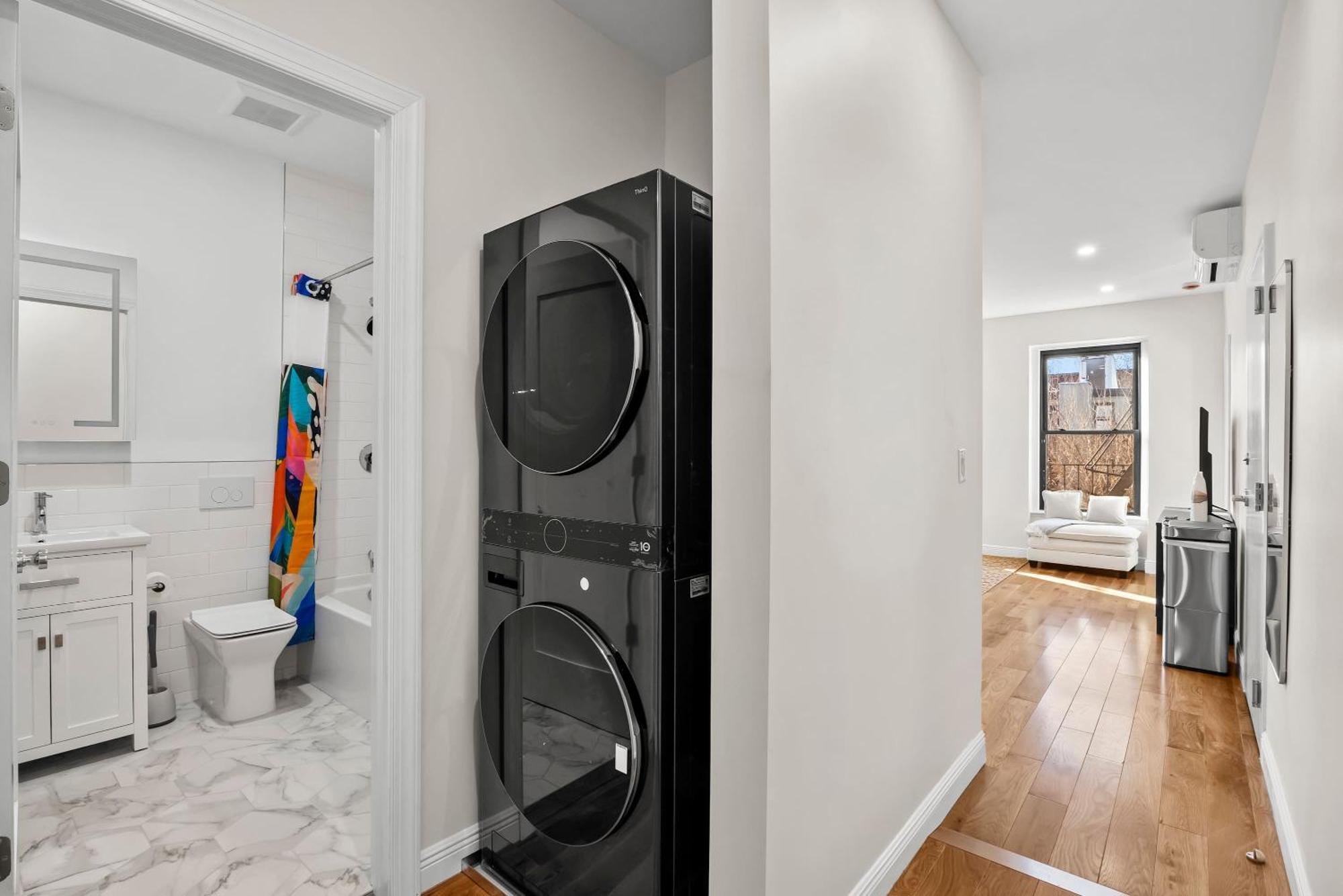 Carroll Place Ii - Bright 3br Carroll Gardens Apartment