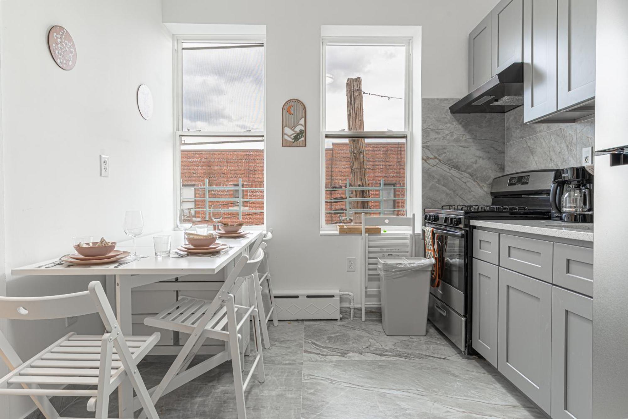 Apartment Comfy 2b Near Lga & Subway With Washer & Dryer New York