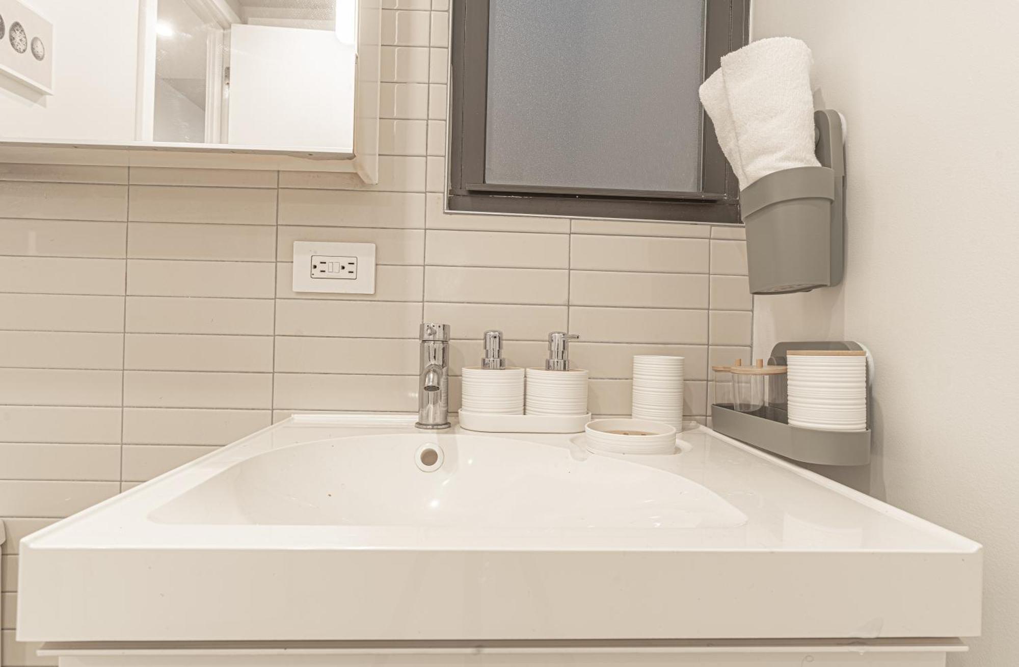 Apartment Stylish 2br Close To Williamsburg New York