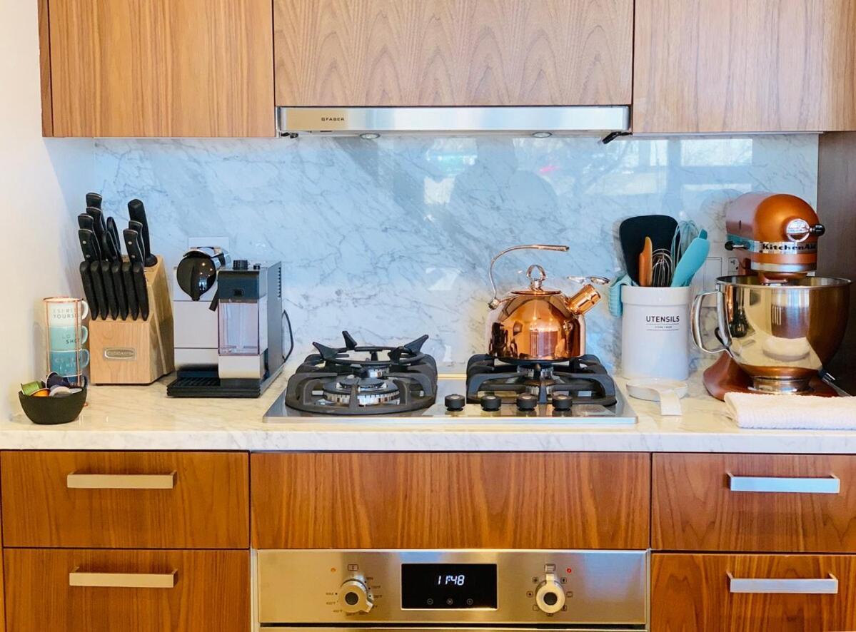 Stylish Williamsburg One Bedroom Near Manhattan Apartment New York