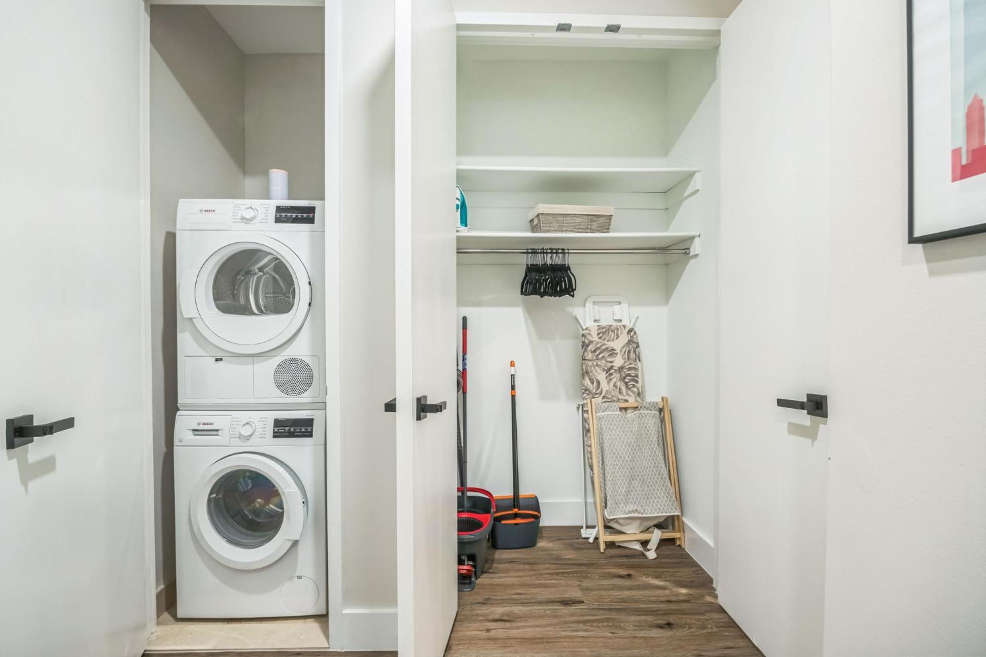 Fidi W Work Setup By Anyplace - 11679