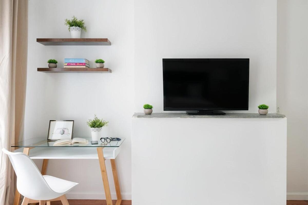 Apartment Prime Location 1br Newly Furnished New York