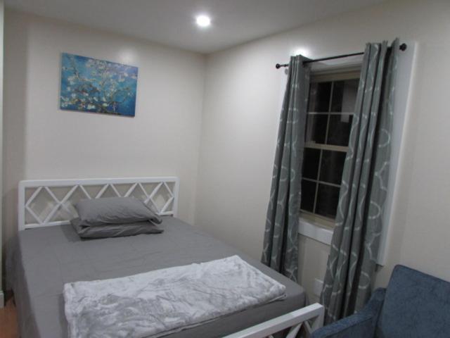 Cozy In Ozone Park Apartment New York