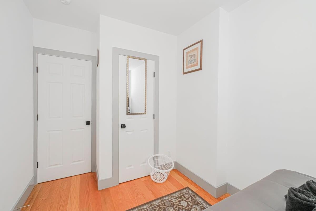 Apartment Spacious 3br With Quick Manhattan Access And Free Parking