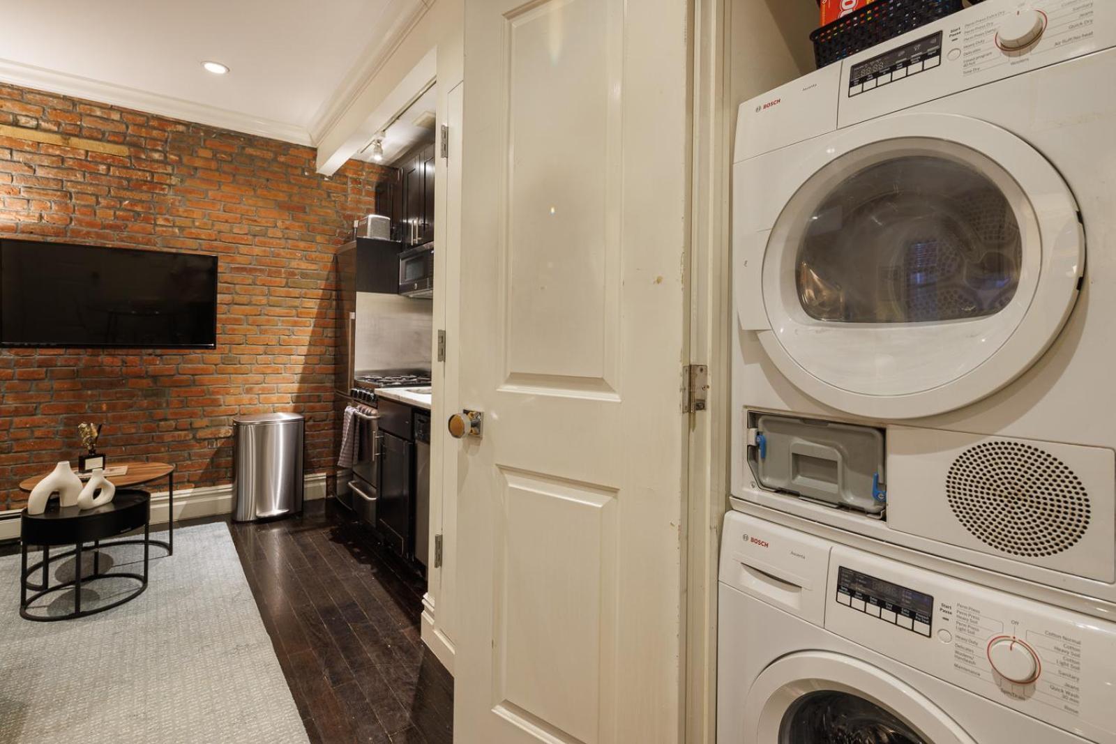 Refined & Stylish Manhattan Haven Apartment *