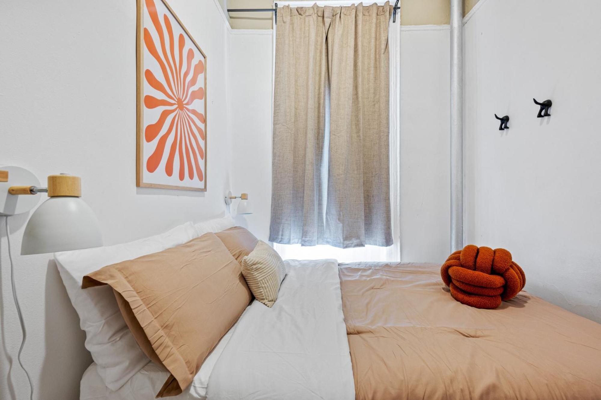 Bright And Beautiful 3 Bedroom Midtown West Apartment *