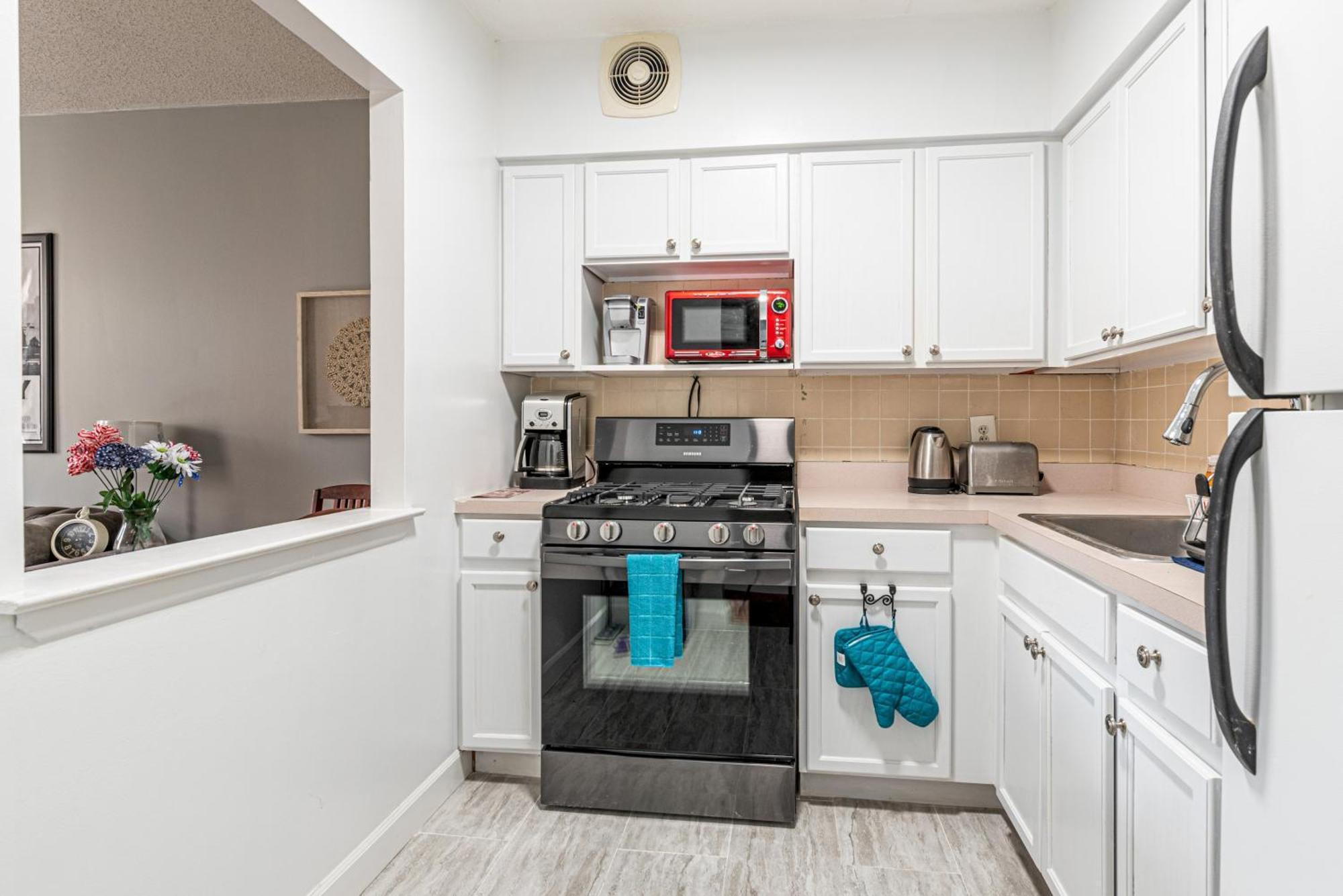 Apartment Stunning 3 Bed Fully Furnished