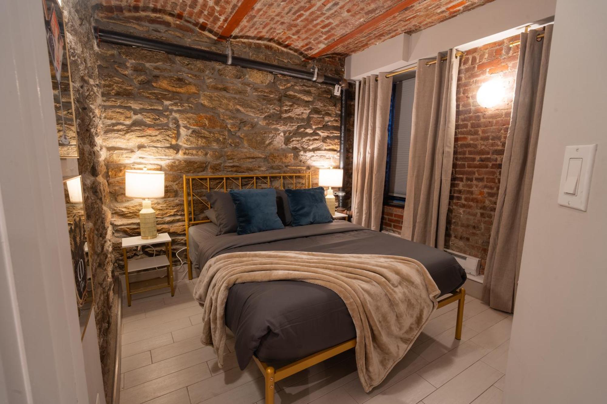 Elegant Gramercy Park Apartment