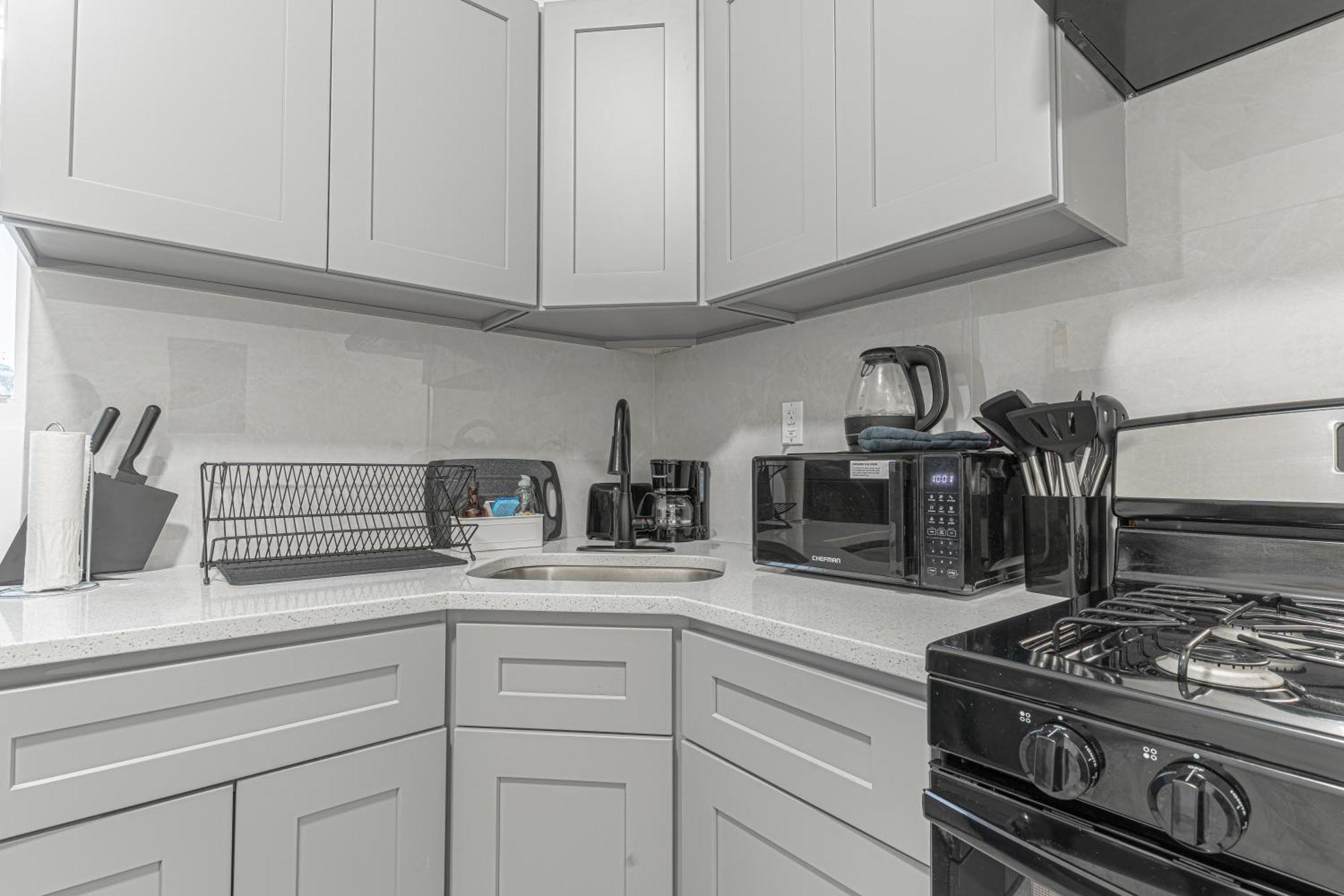 Modern Comfort 2br With Washer & Dryer Near Subway & Lga