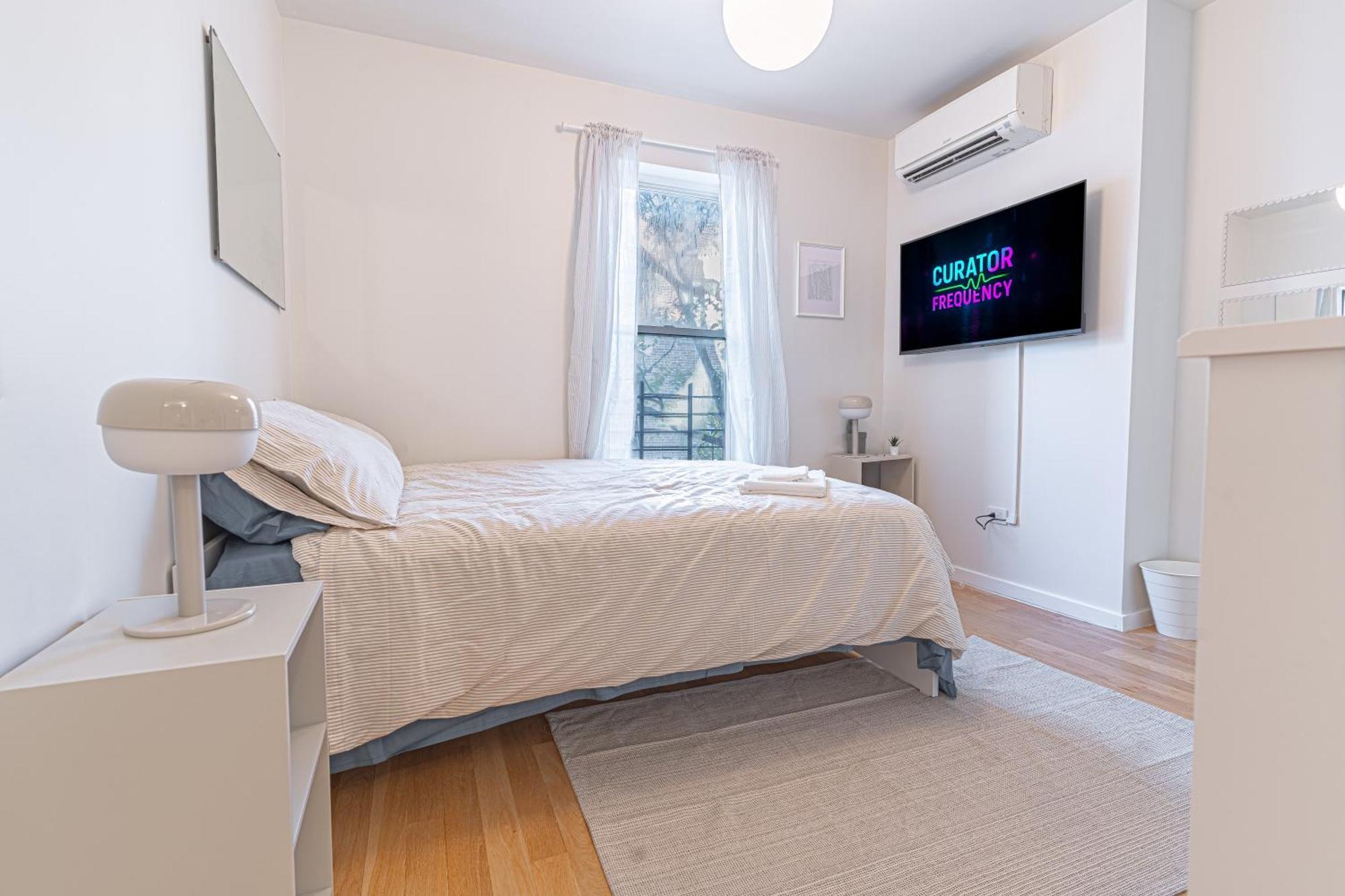 Stylish 2br Close To Williamsburg New York