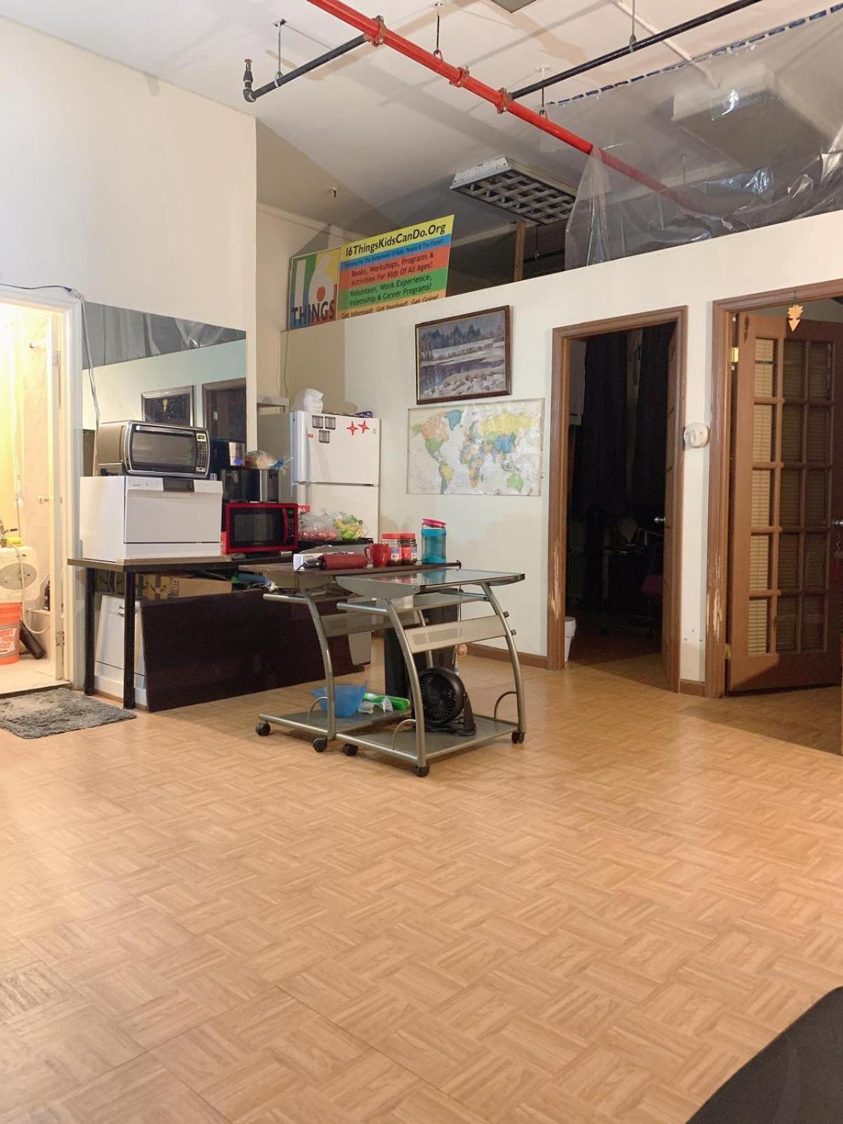 Apartment Near Seaport In Chinatown New York
