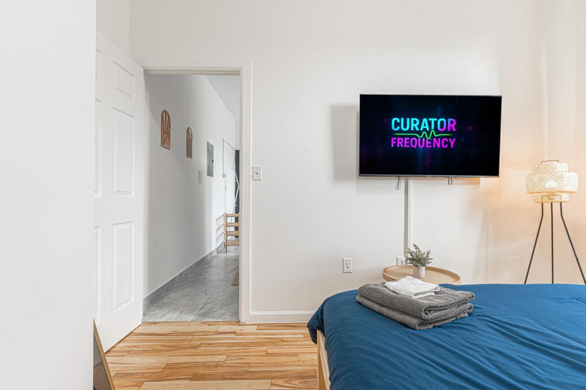 Cozy 2br Retreat - Near Lga & Subway With W&d Apartment